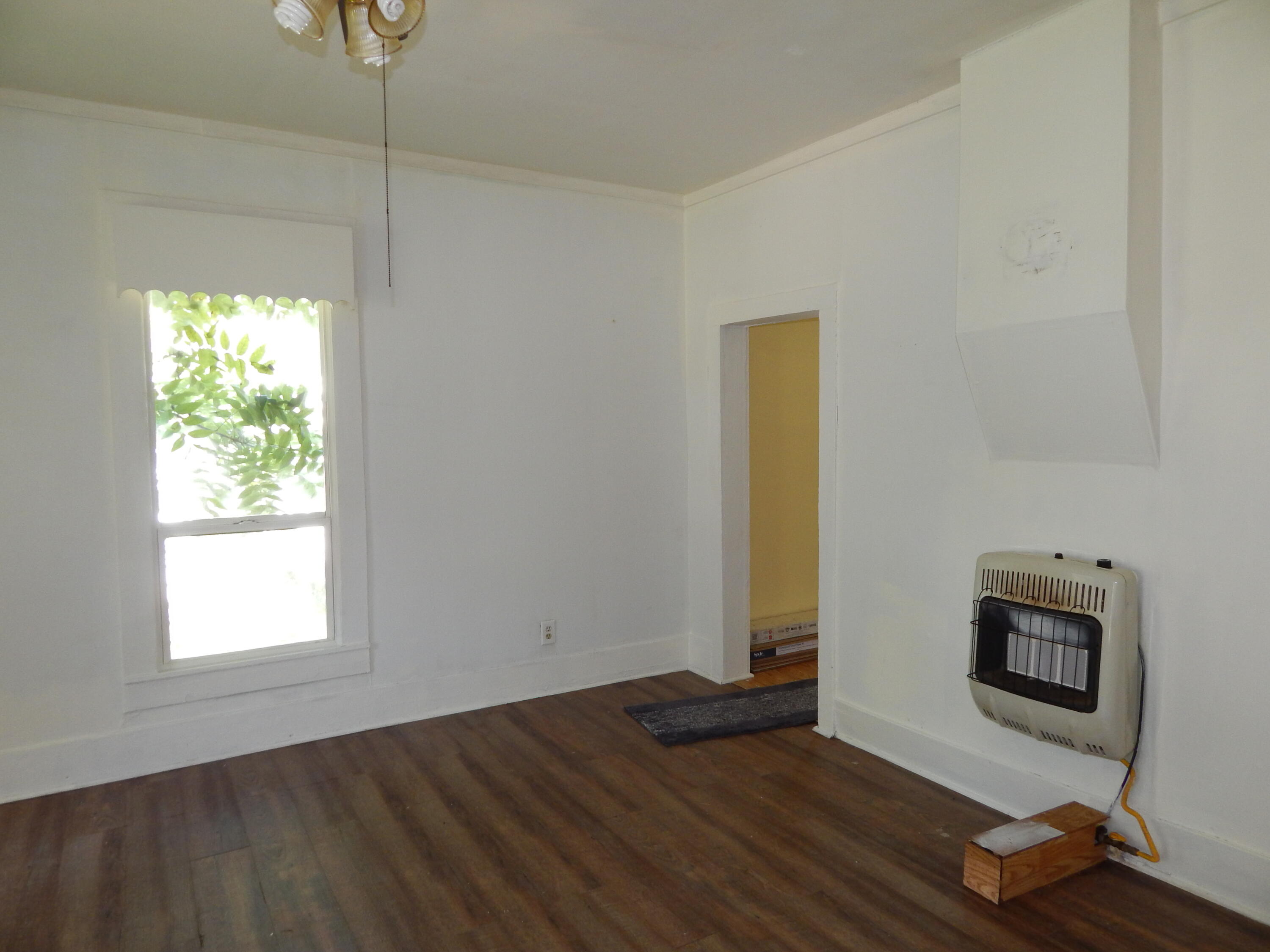903 Elm Street Property Photo 6