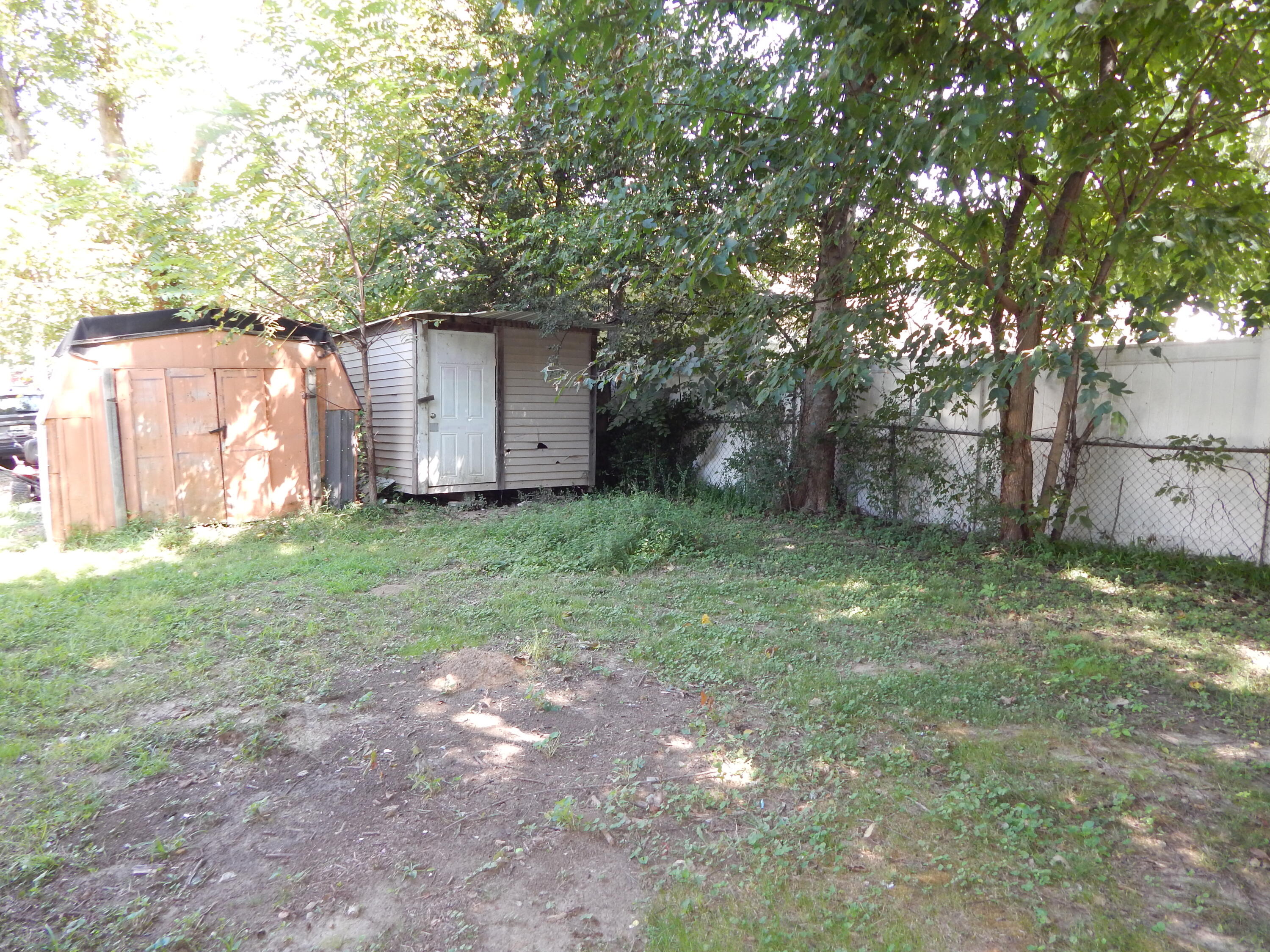 903 Elm Street Property Photo 16