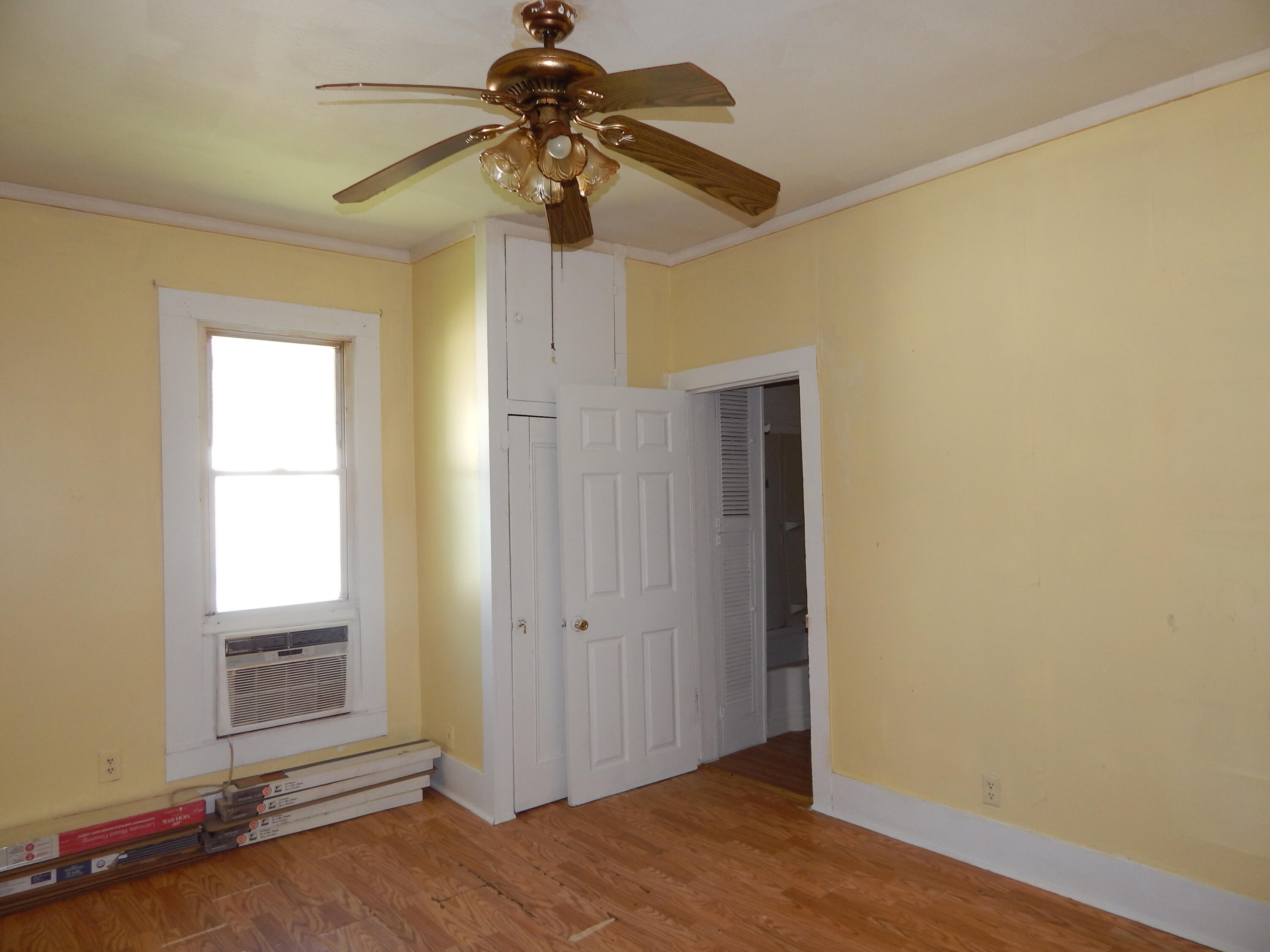 903 Elm Street Property Photo 18