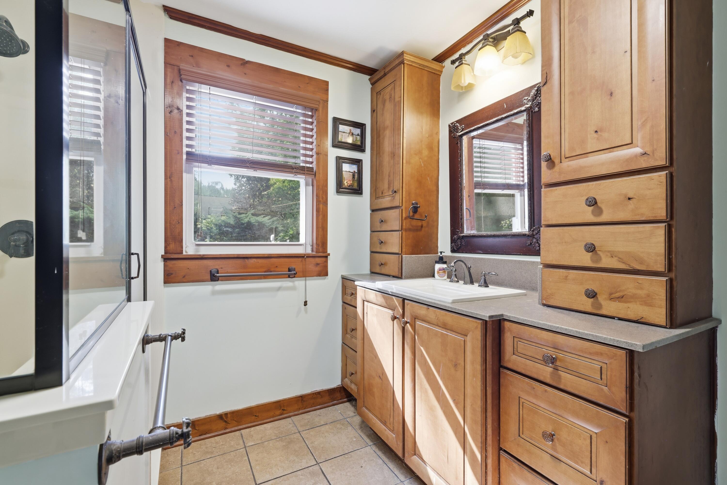1581 Almo Road Property Photo 22