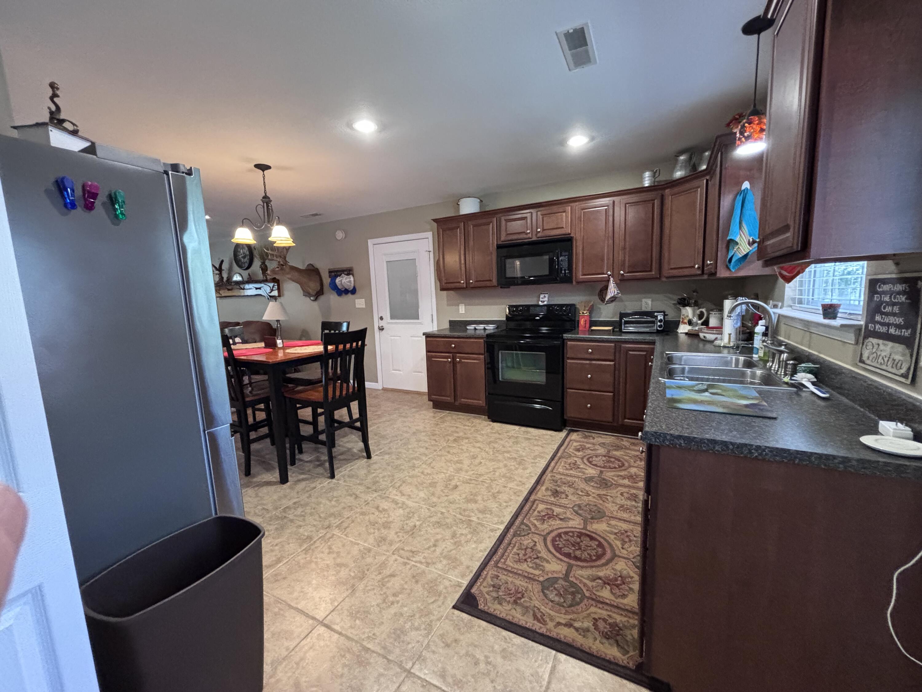 108 Gullview Drive Property Photo 11