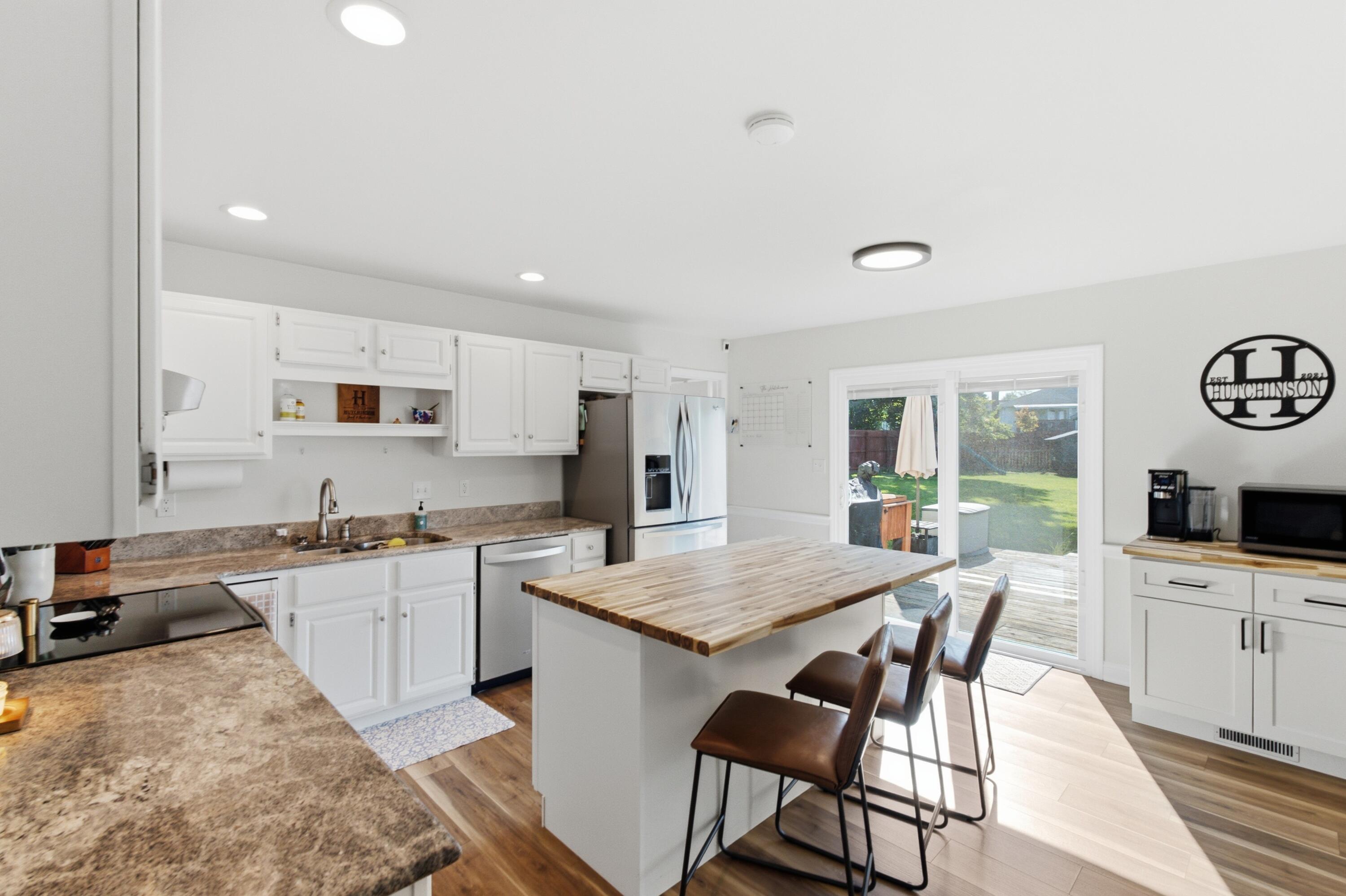 3977 Forest Green Drive Property Photo 12