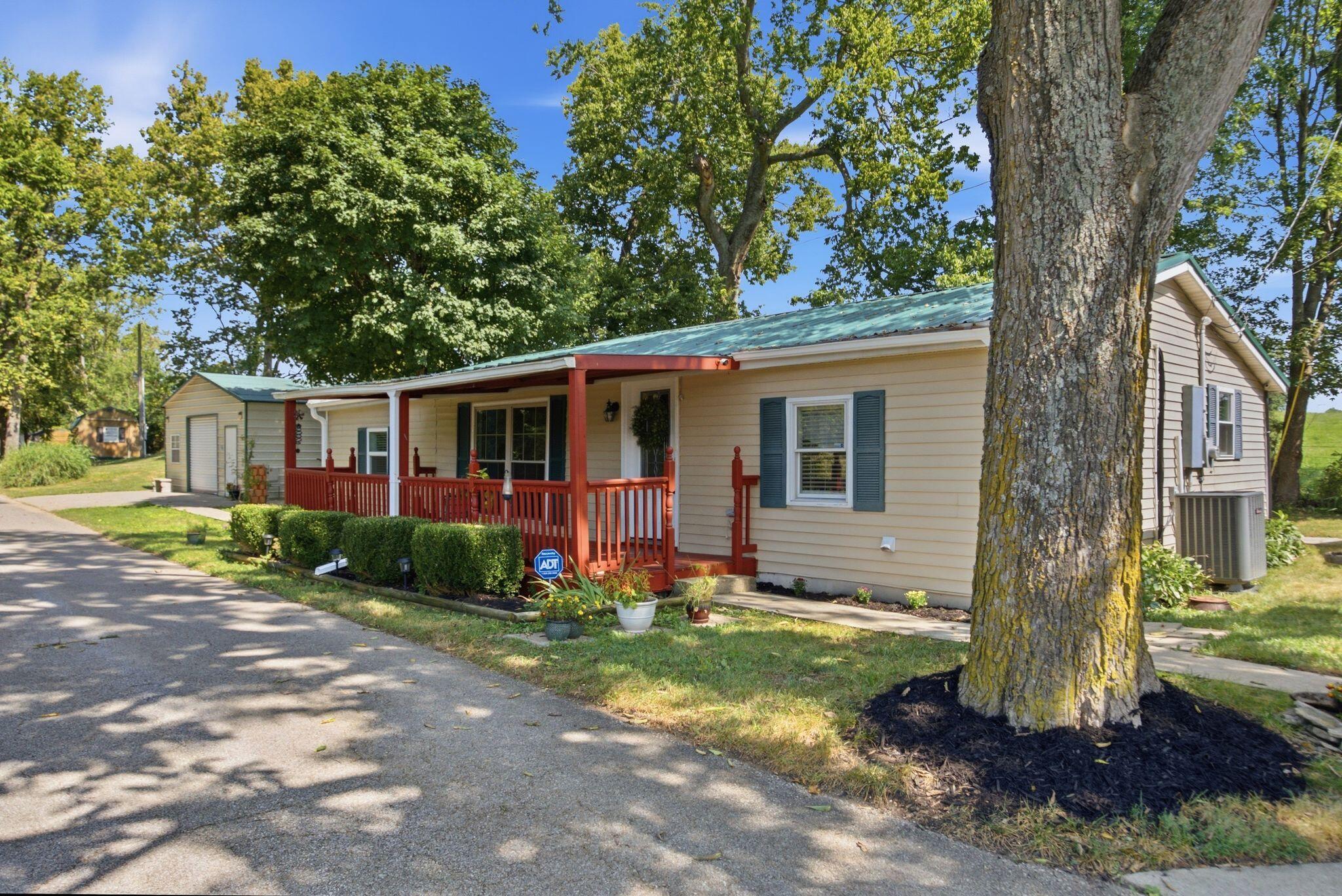 1418 Old Railroad Road Property Photo 3