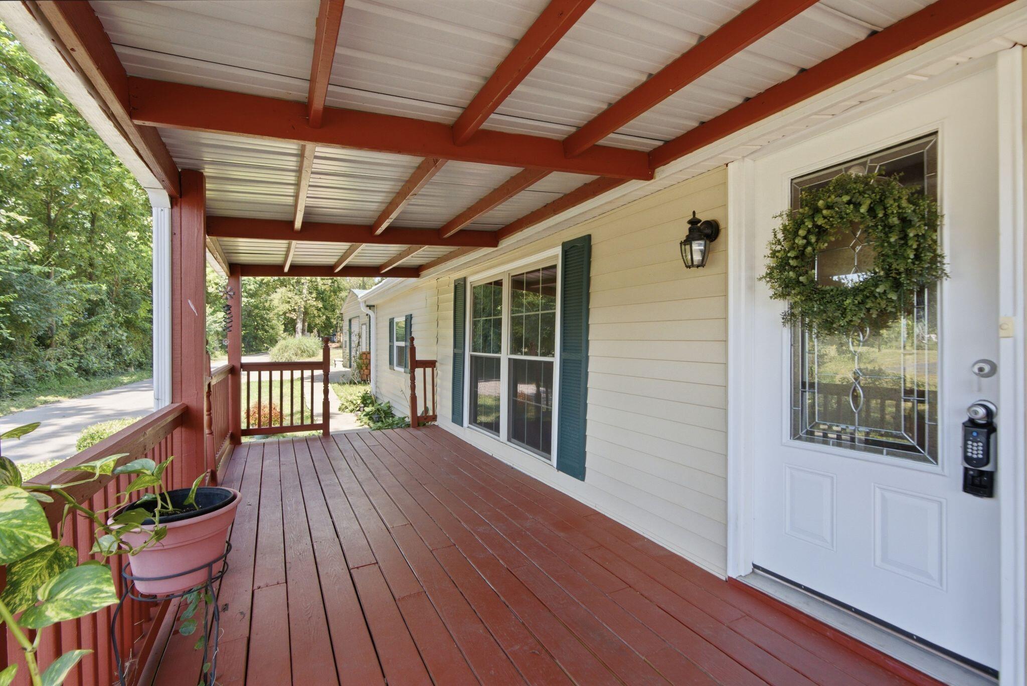 1418 Old Railroad Road Property Photo 6