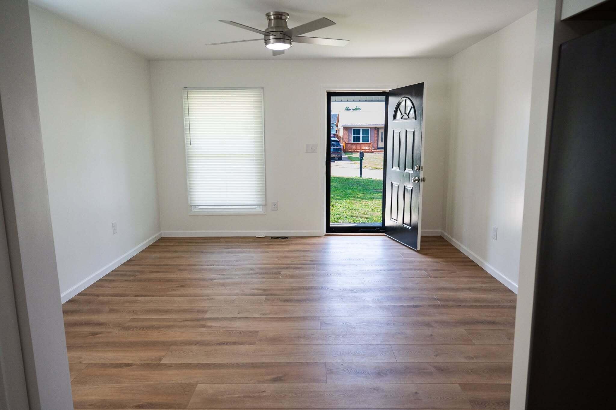208 Burley Way Property Photo 3