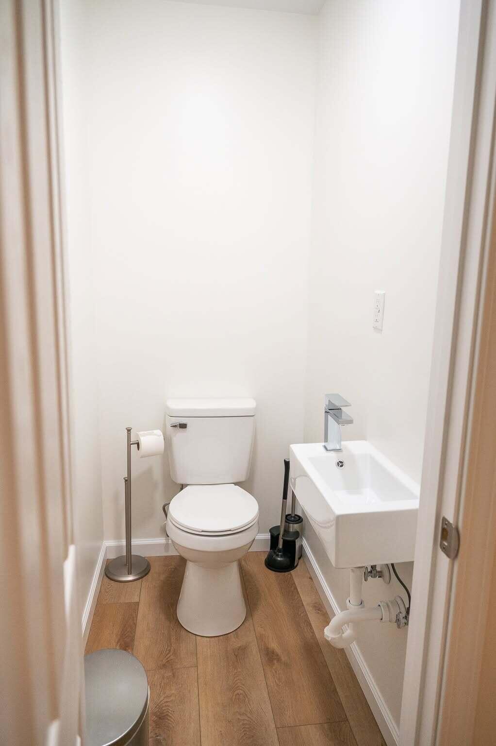 208 Burley Way Property Photo 11
