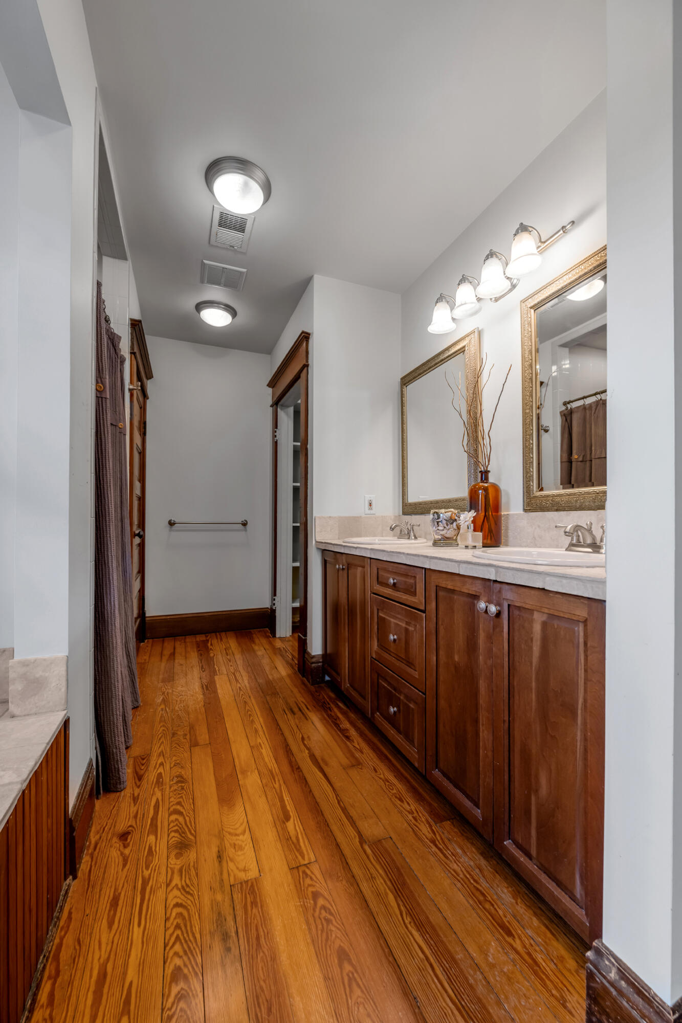 230 E Bell Court Property Photo 62