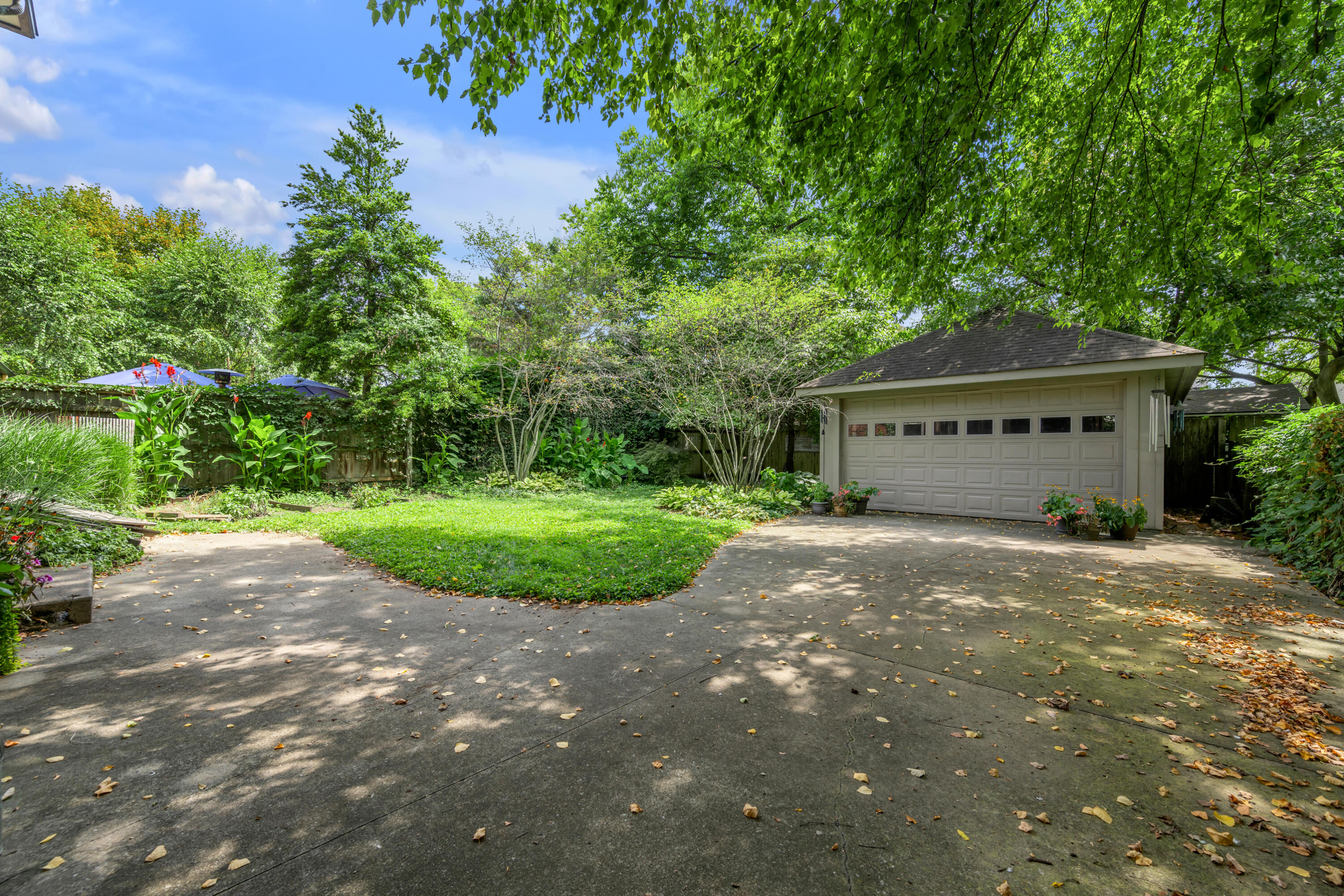 230 E Bell Court Property Photo 79