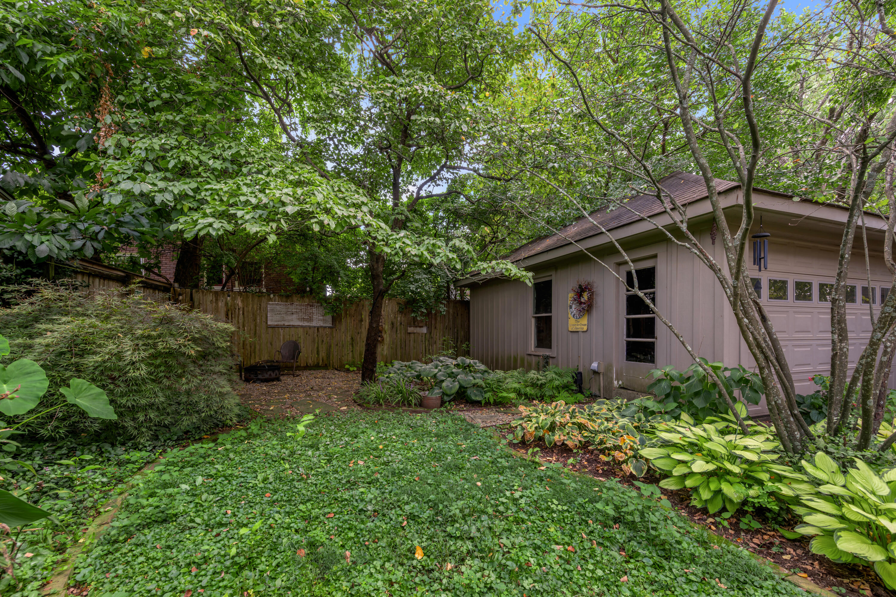 230 E Bell Court Property Photo 83