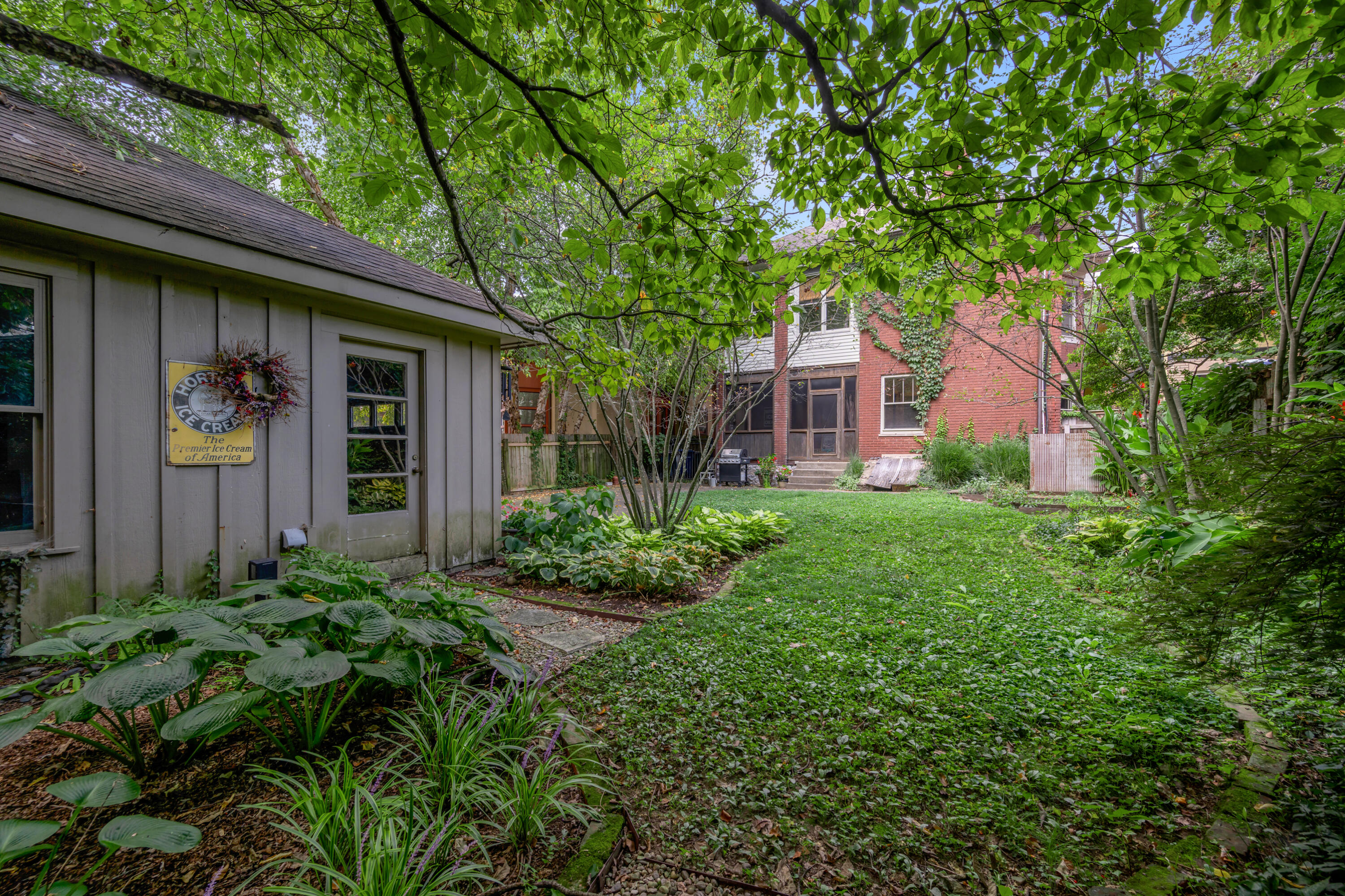 230 E Bell Court Property Photo 85