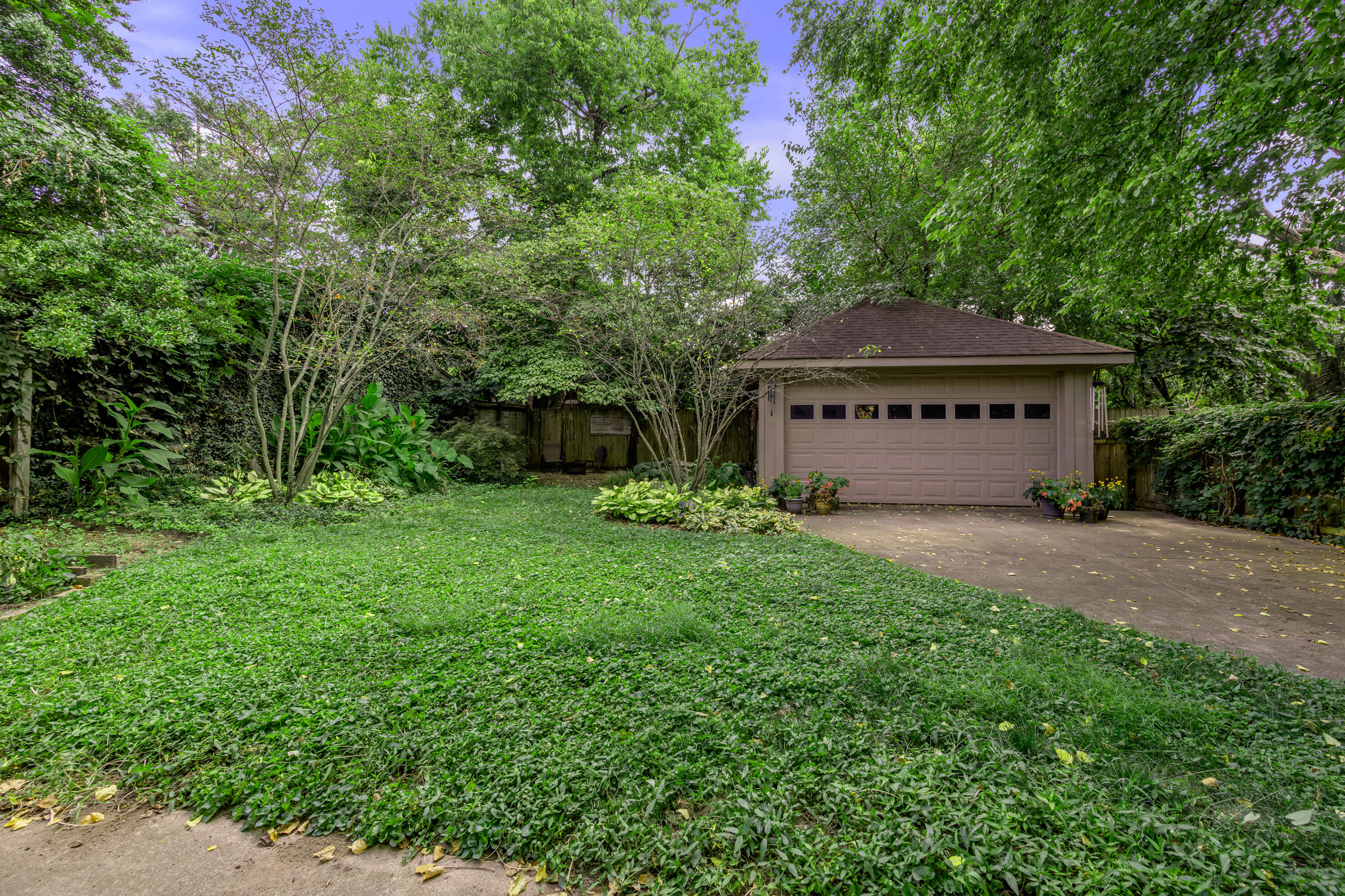 230 E Bell Court Property Photo 86