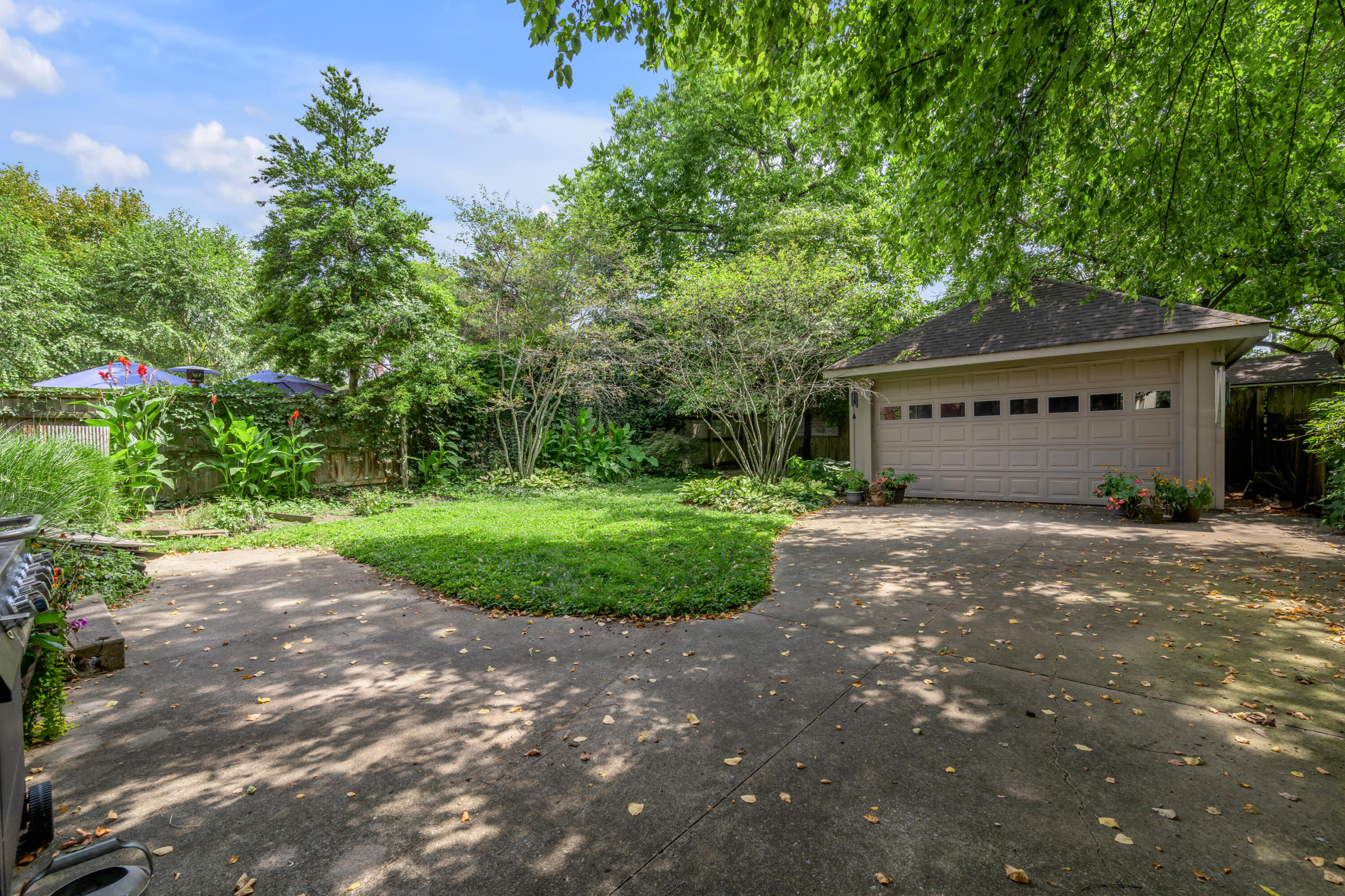 230 E Bell Court Property Photo 87