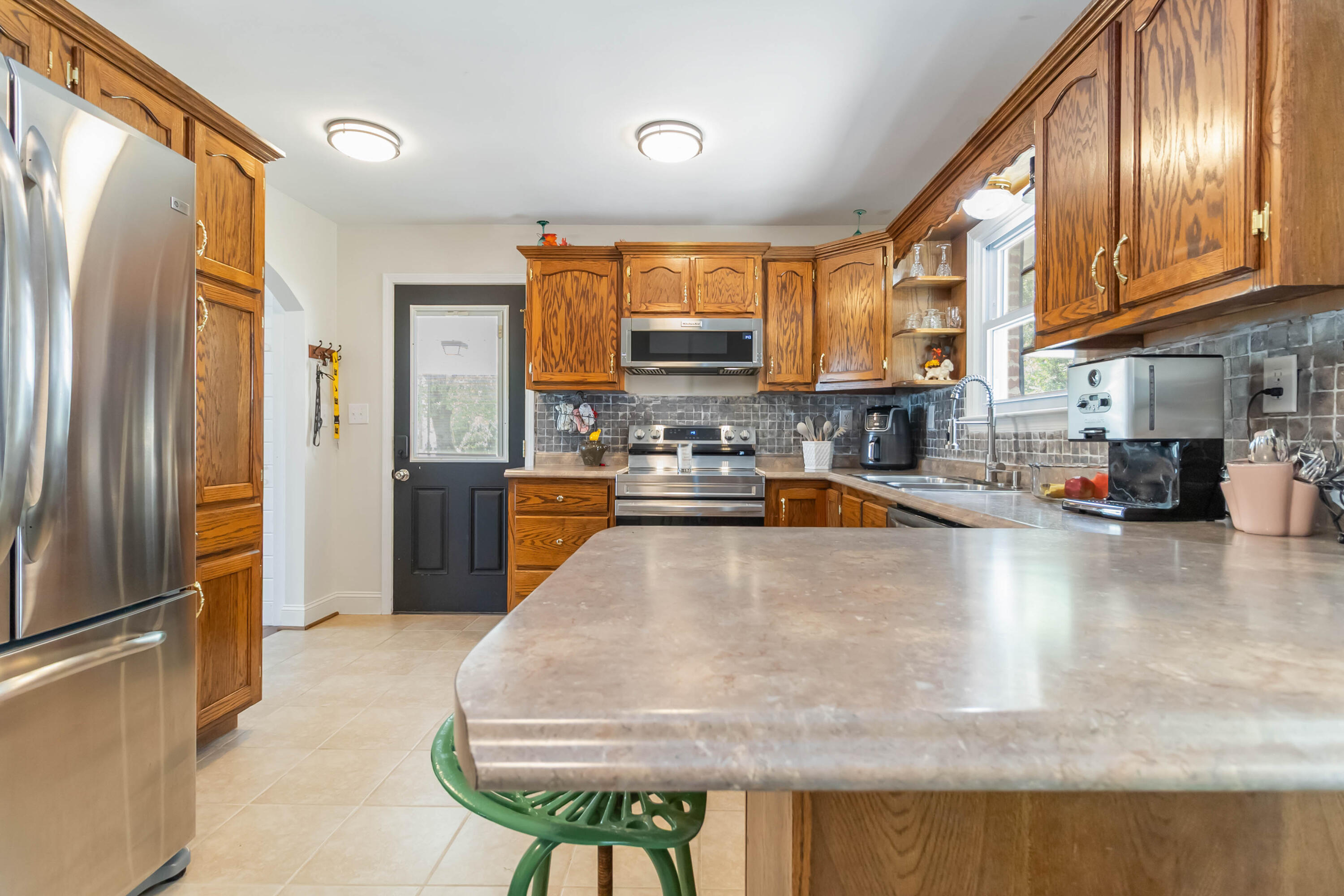 445 Phillips Street Property Photo 10