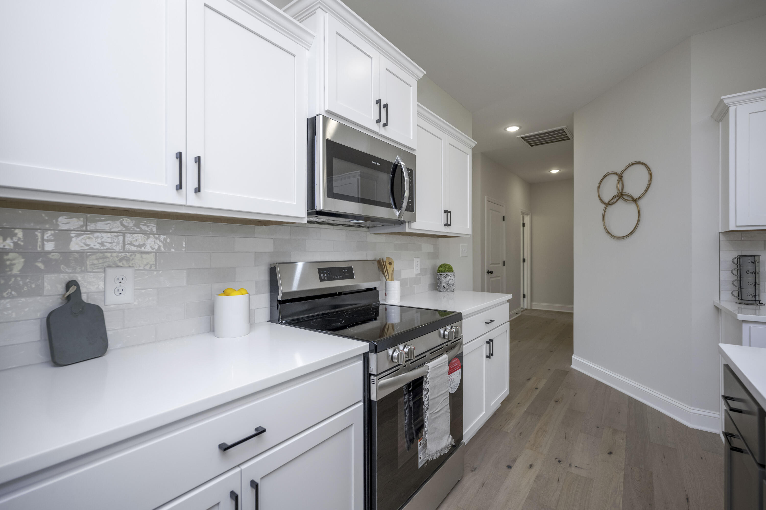 5060 Coventry Way Property Photo 13