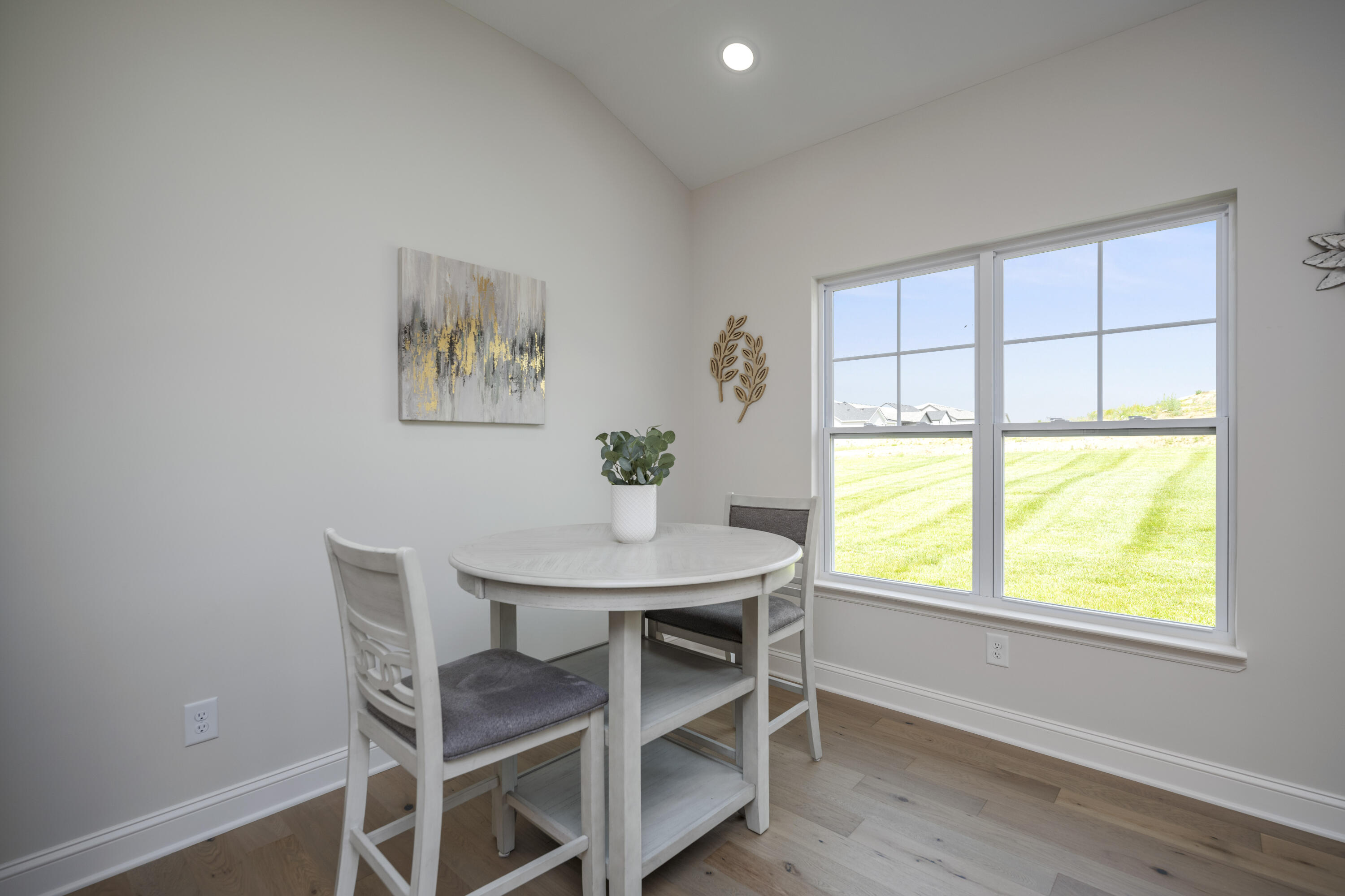 5060 Coventry Way Property Photo 16