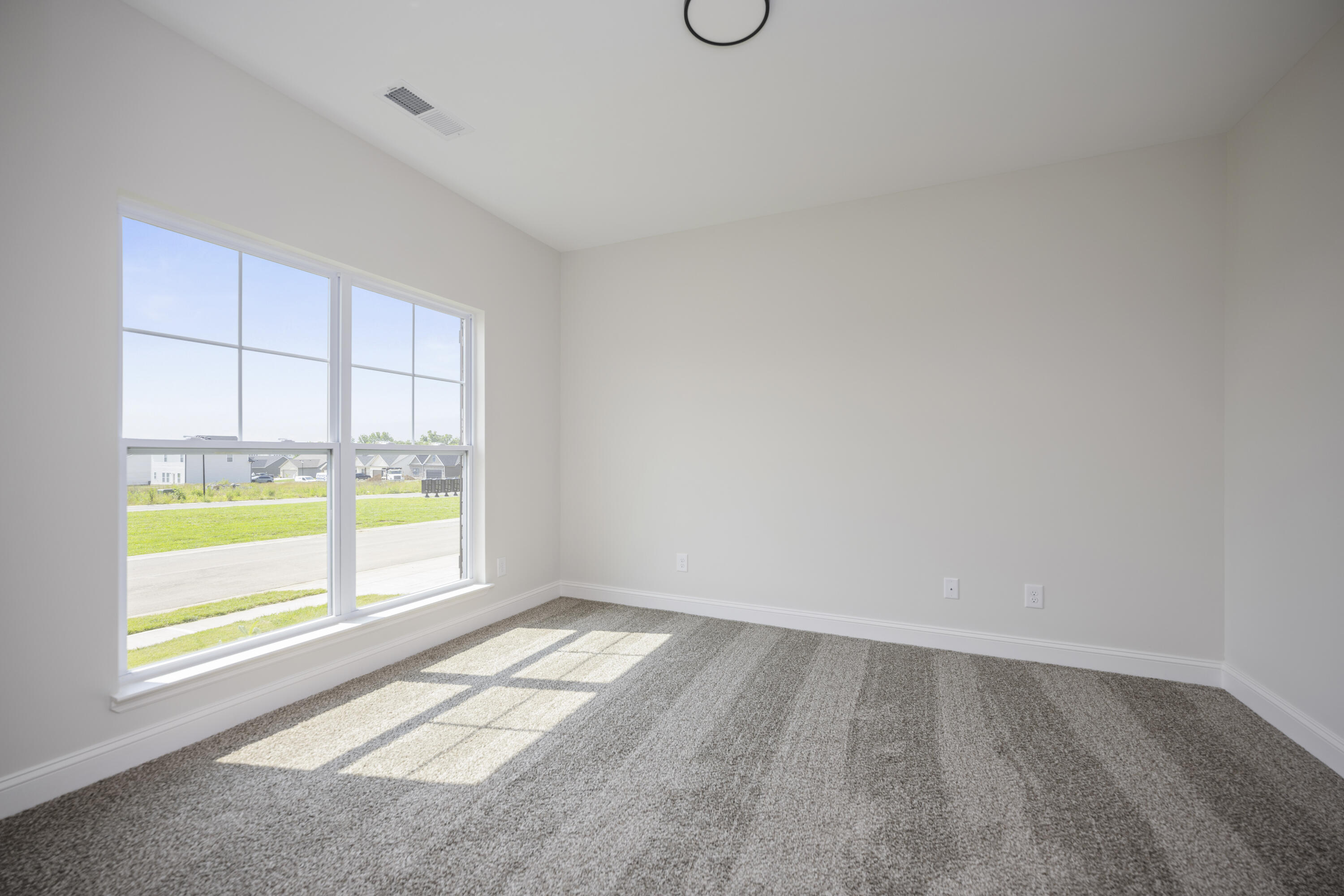 5060 Coventry Way Property Photo 27