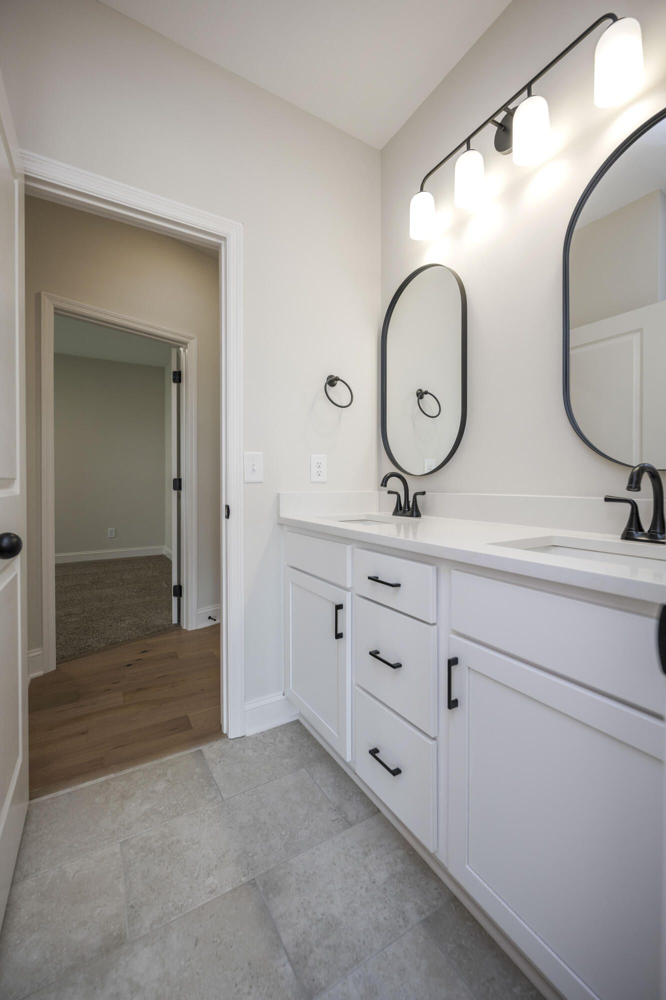 5060 Coventry Way Property Photo 29