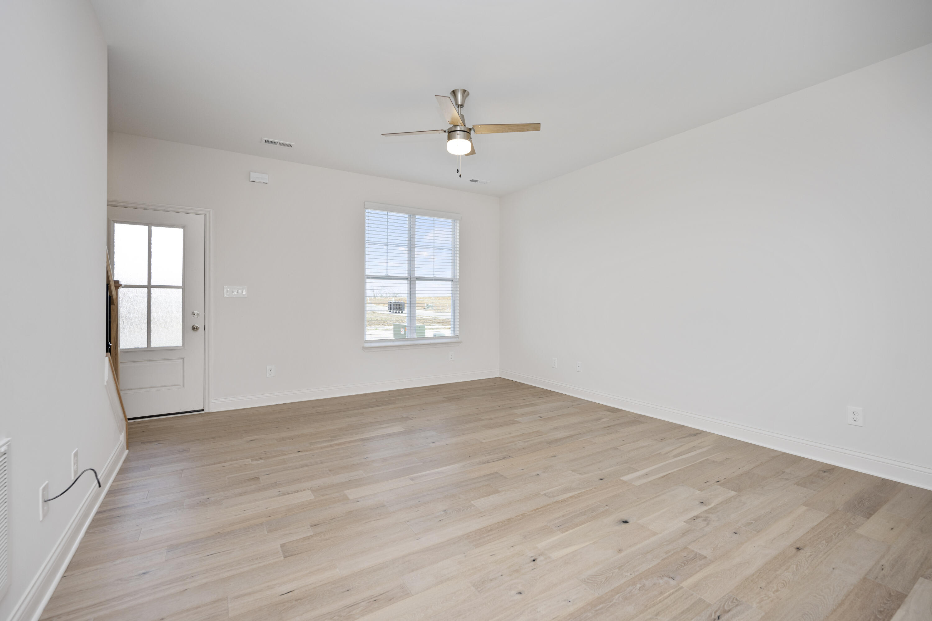 5064 Coventry Way Property Photo 7