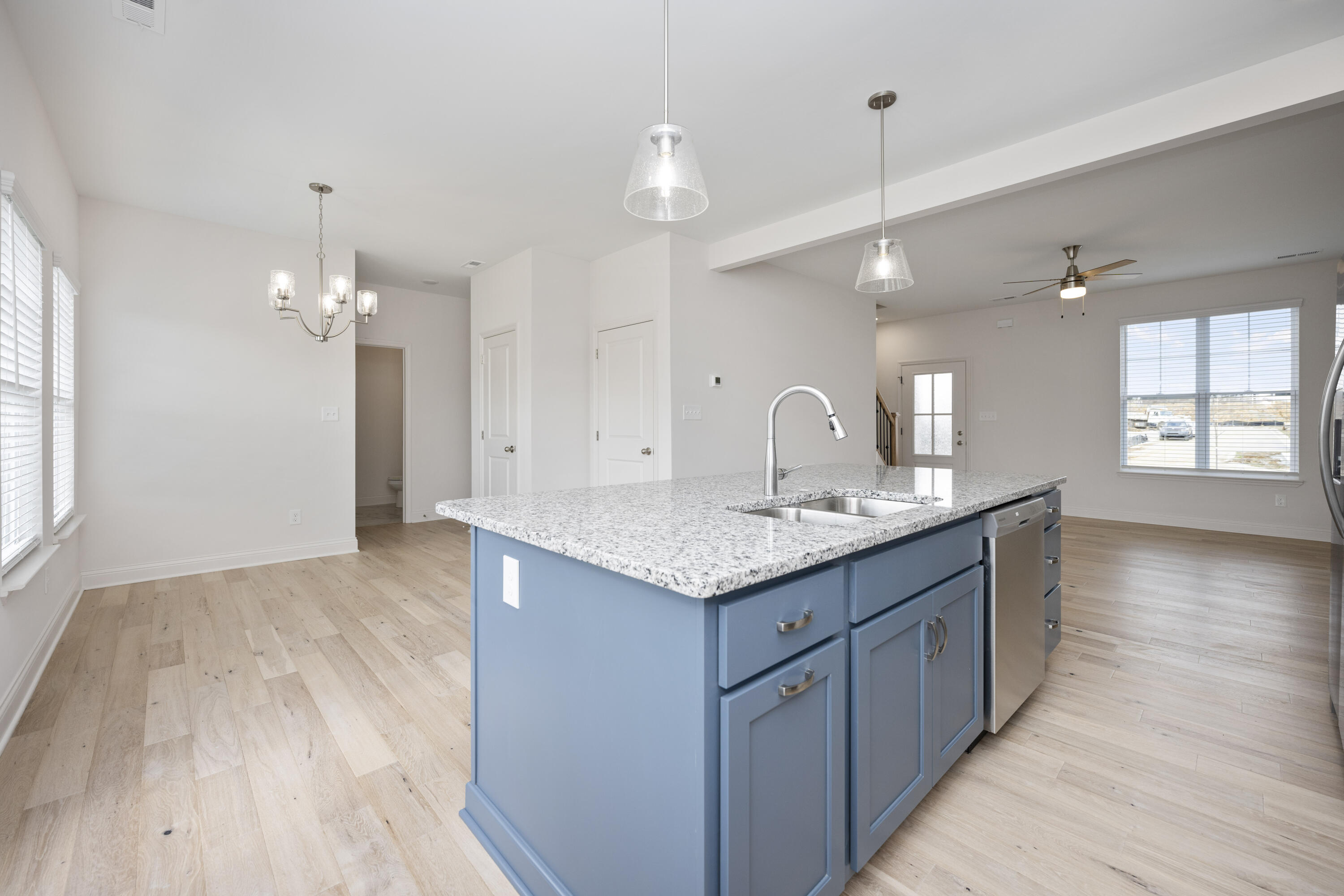 5064 Coventry Way Property Photo 14