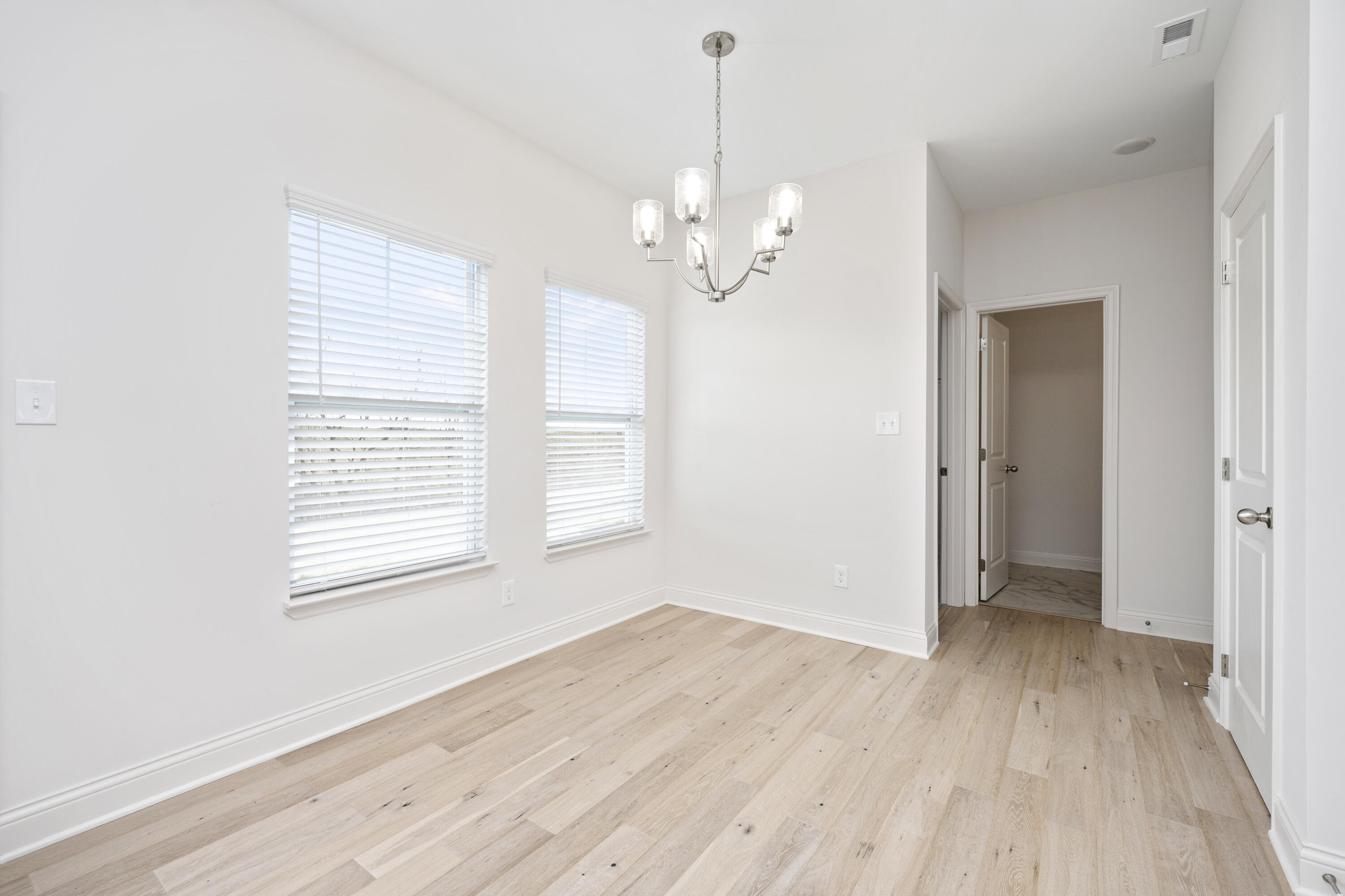 5064 Coventry Way Property Photo 16