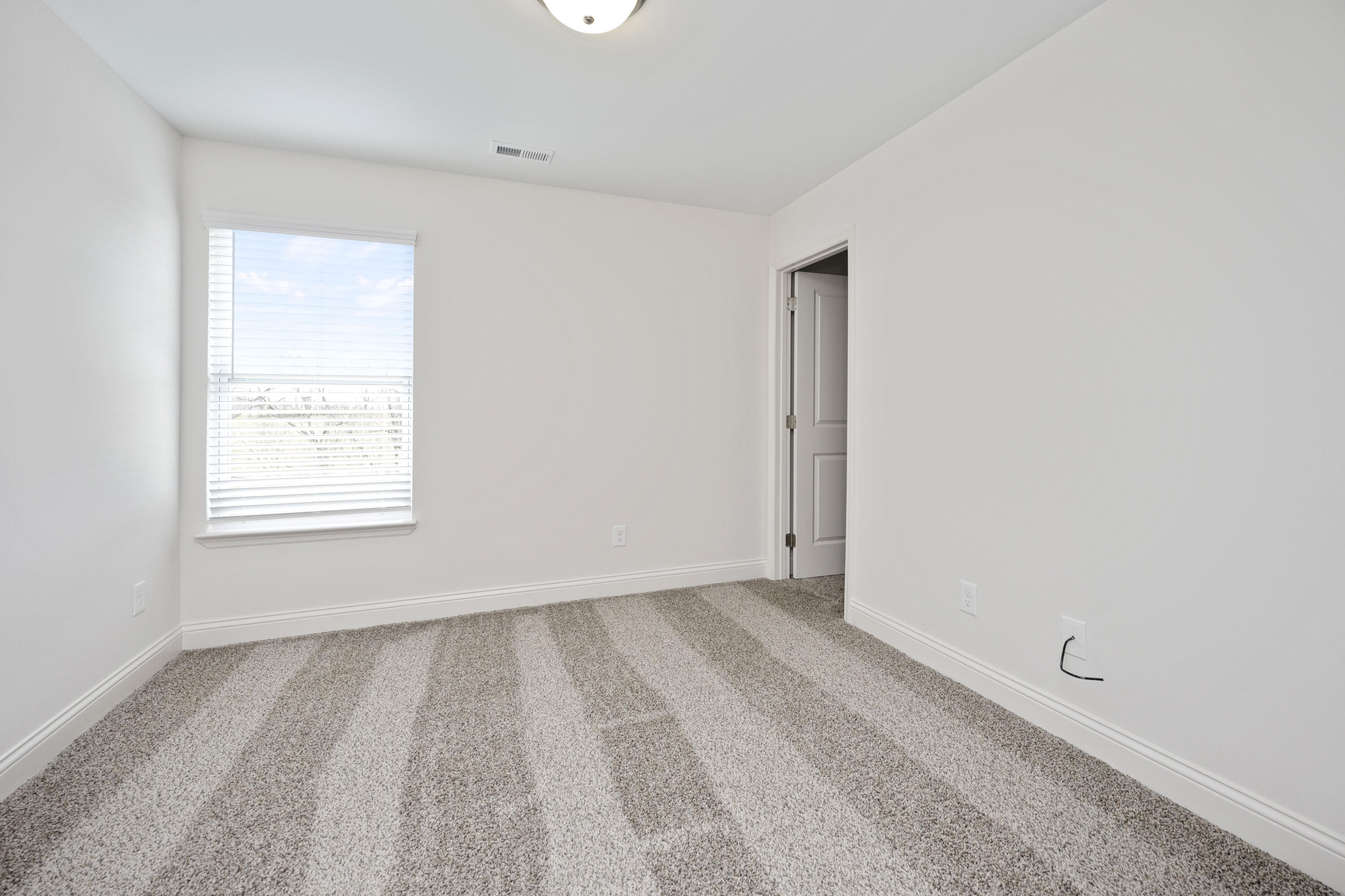 5064 Coventry Way Property Photo 26
