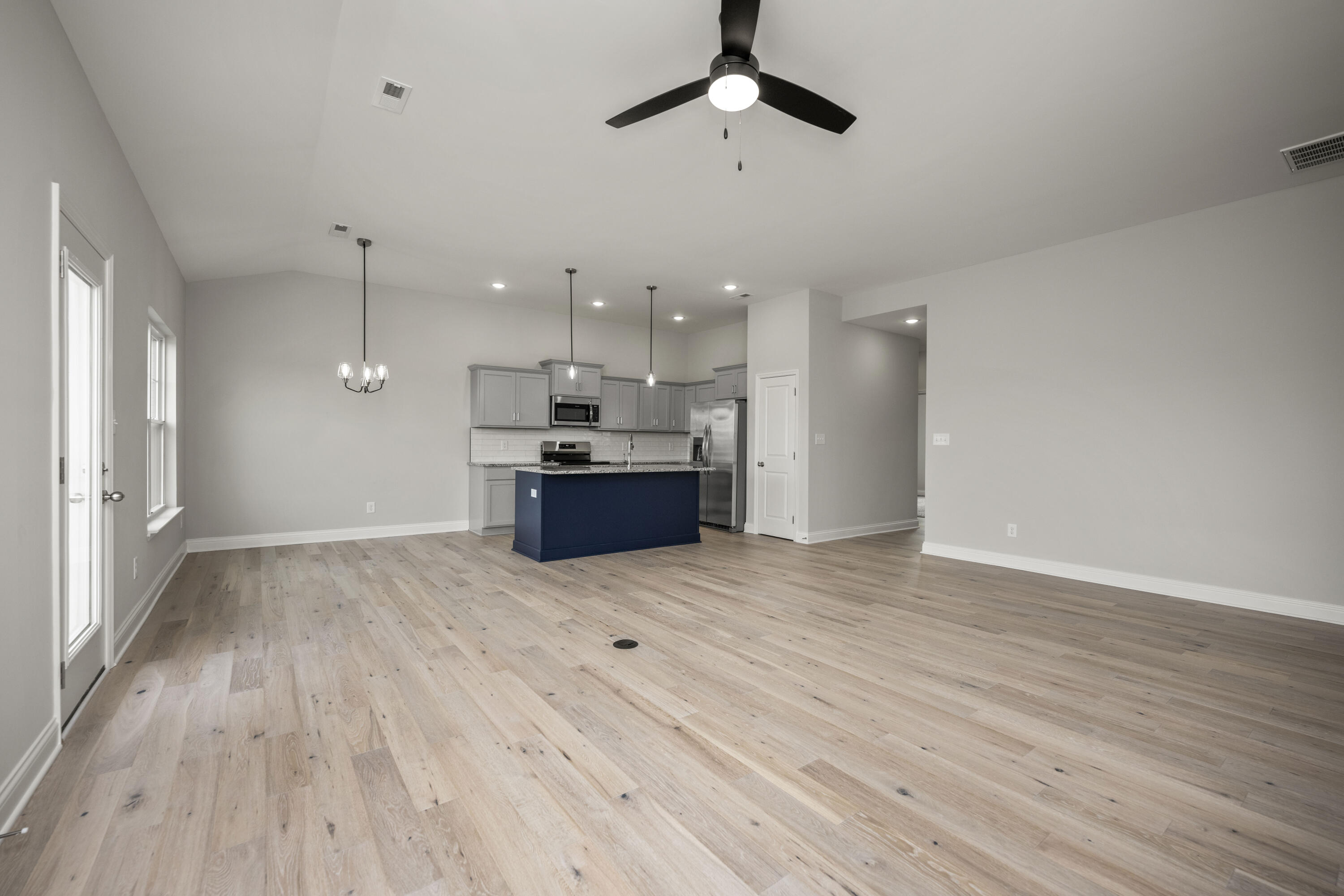 5101 Locke Drive Property Photo 11