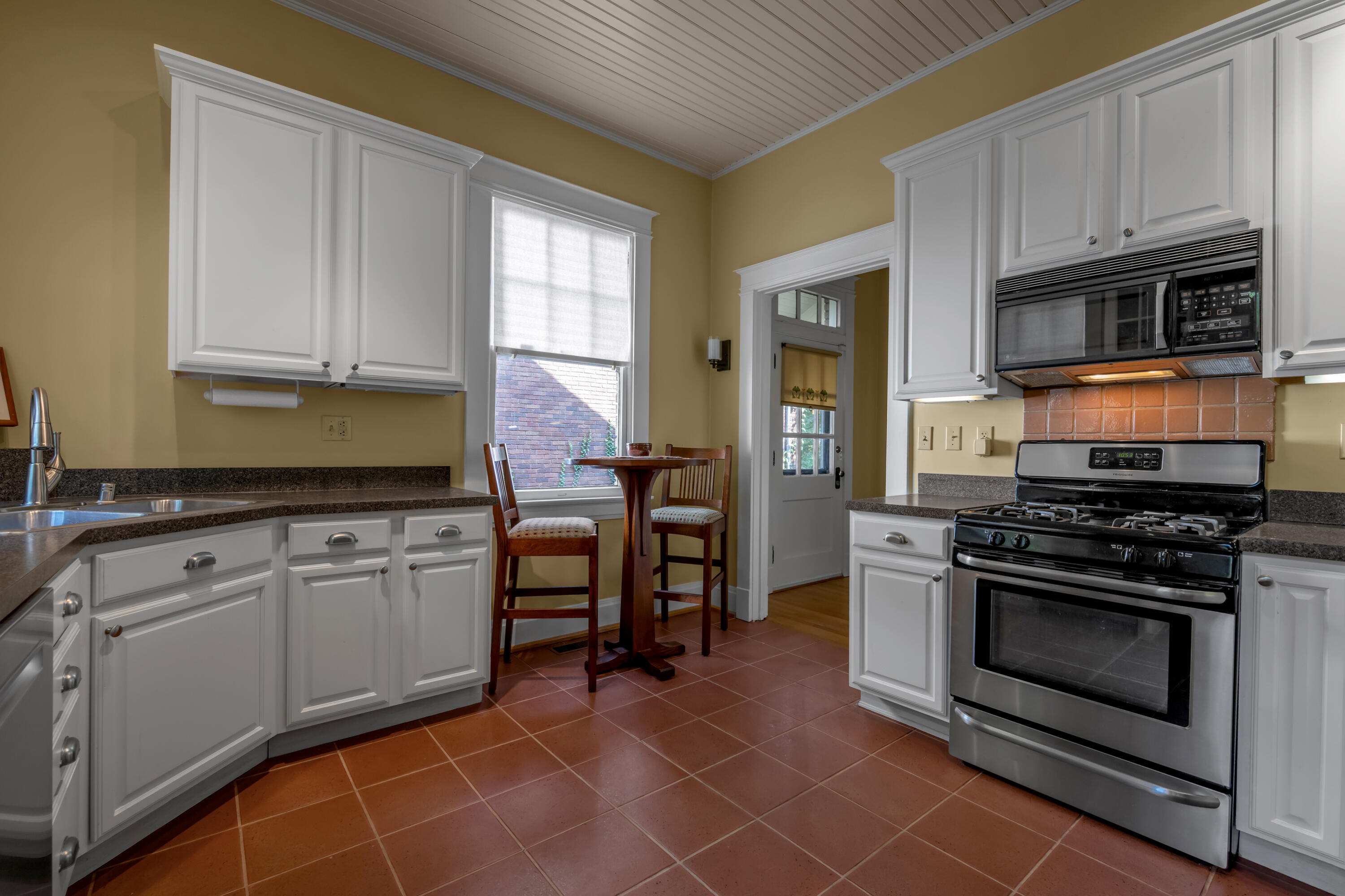724 Bullock Place Property Photo 16