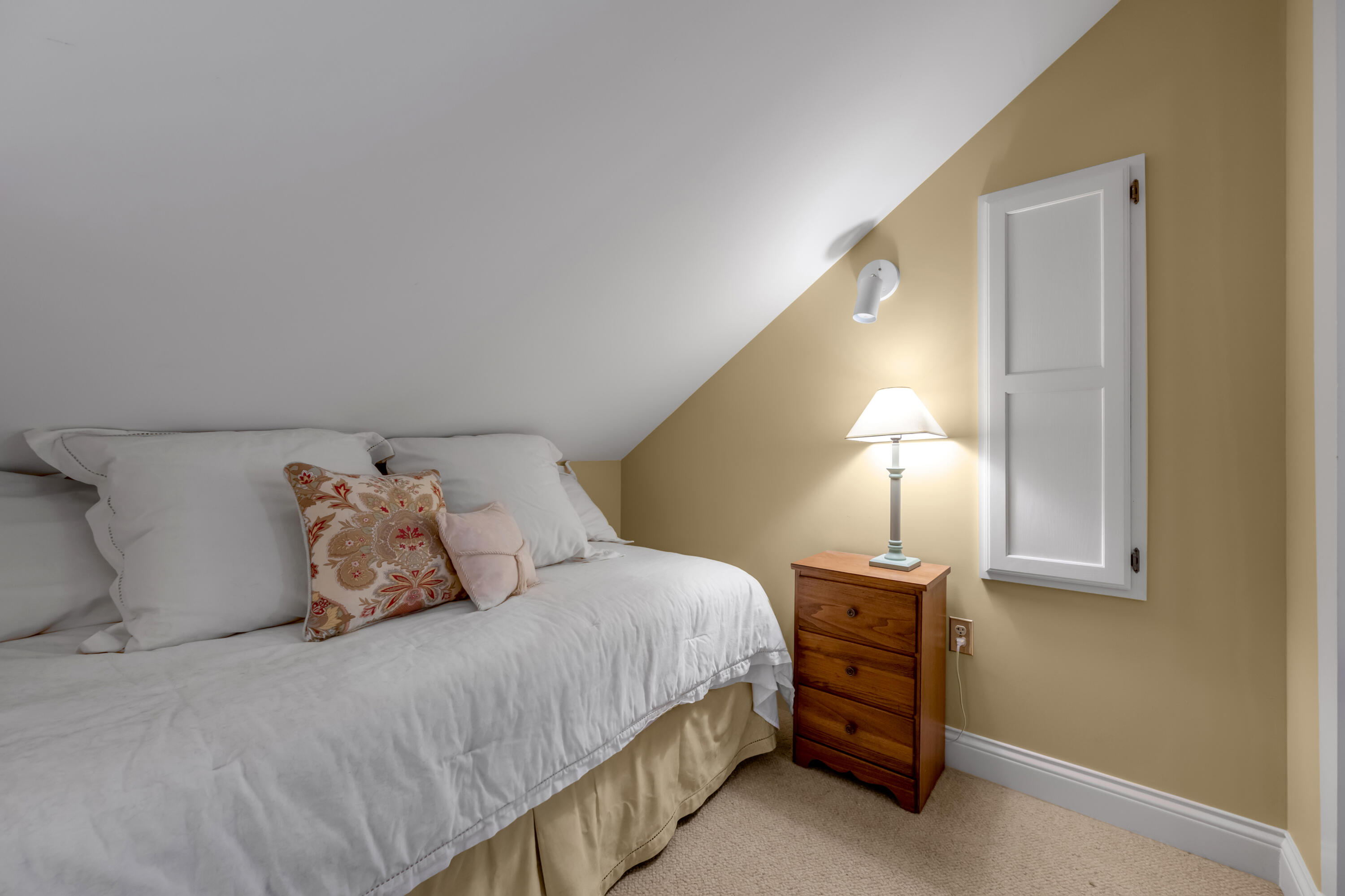 724 Bullock Place Property Photo 25
