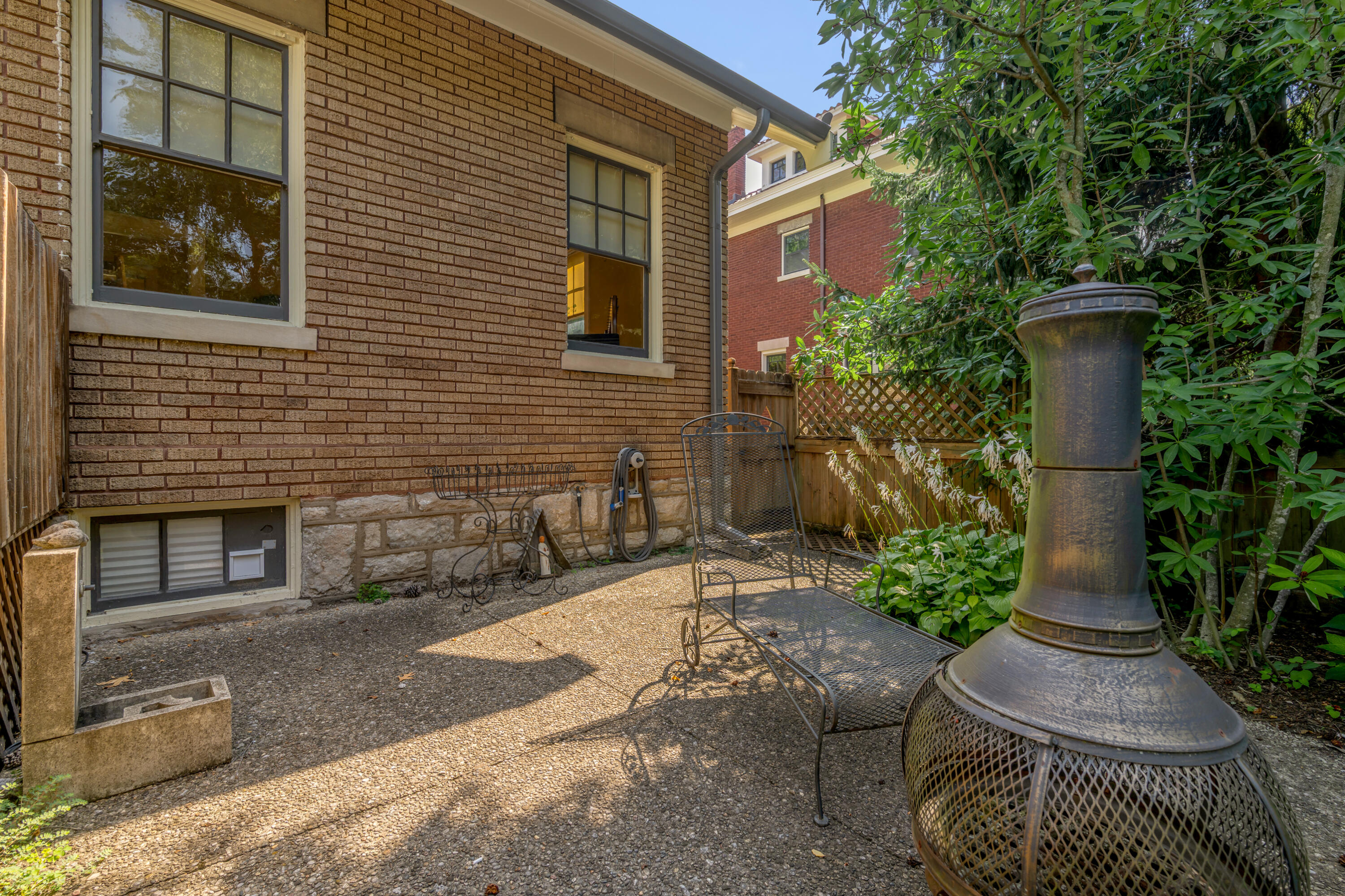 724 Bullock Place Property Photo 38