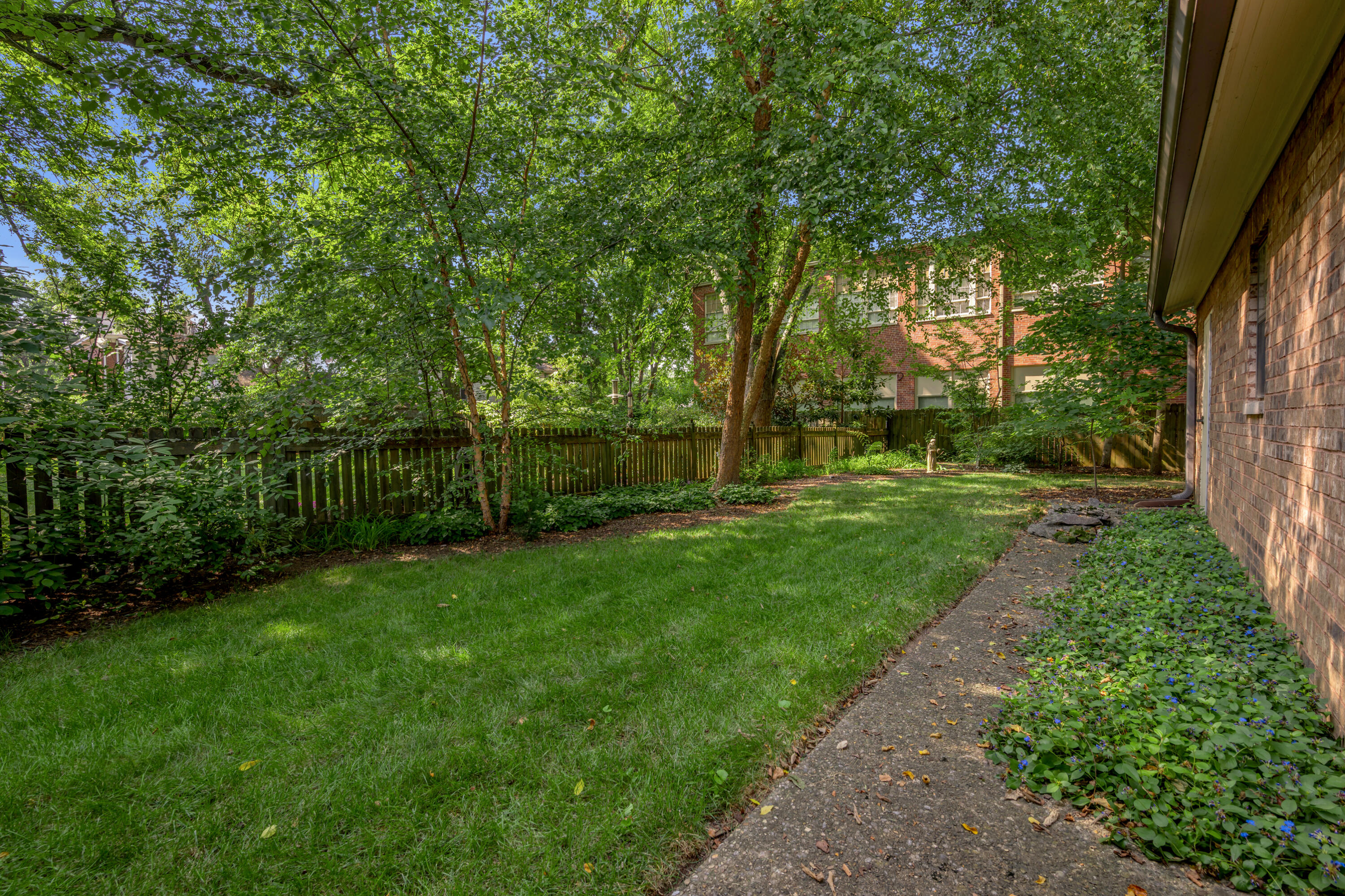 724 Bullock Place Property Photo 44