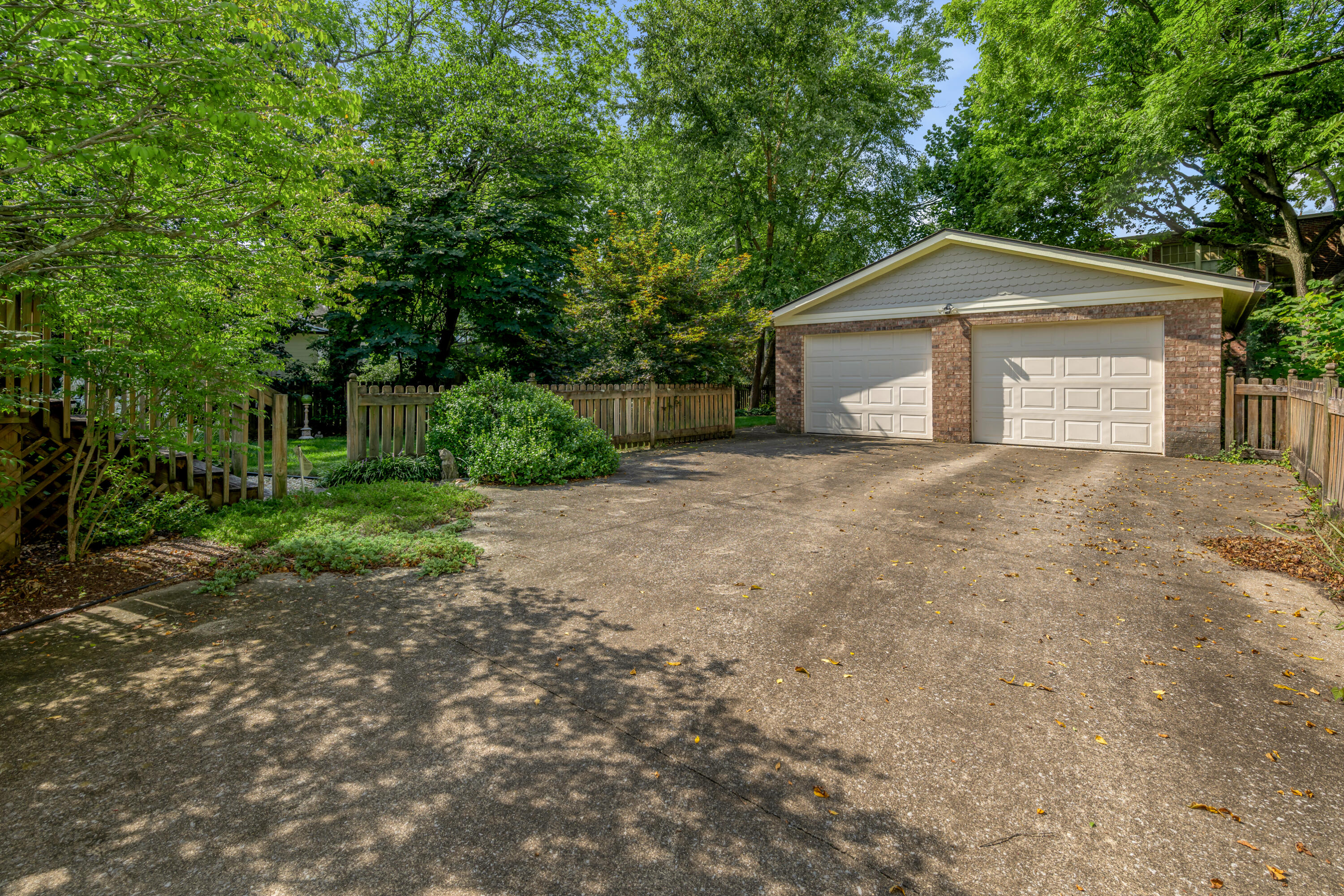 724 Bullock Place Property Photo 49