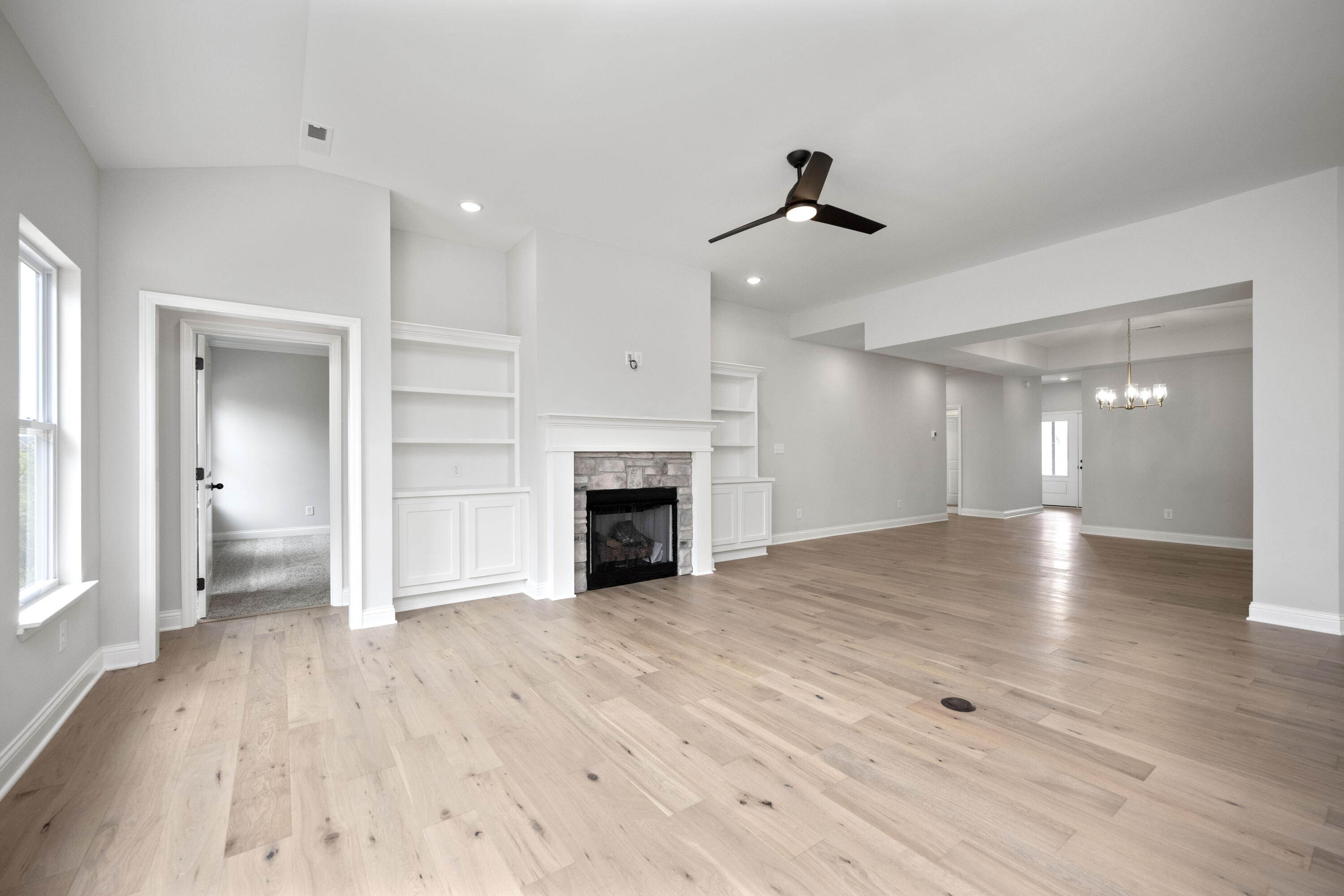 5105 Locke Drive Property Photo 12