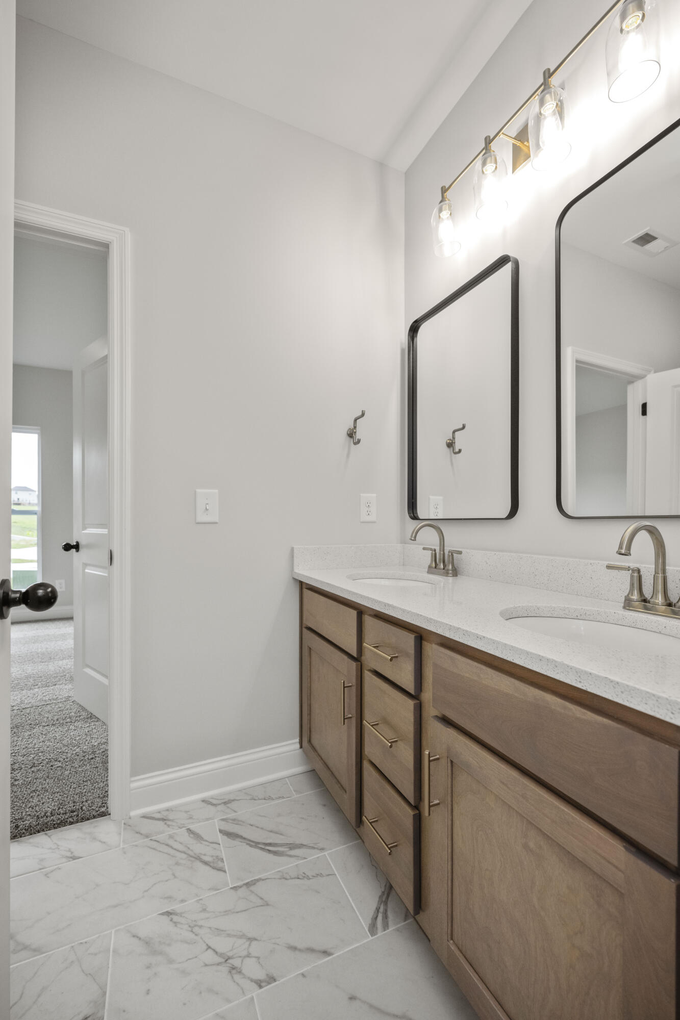 5105 Locke Drive Property Photo 32