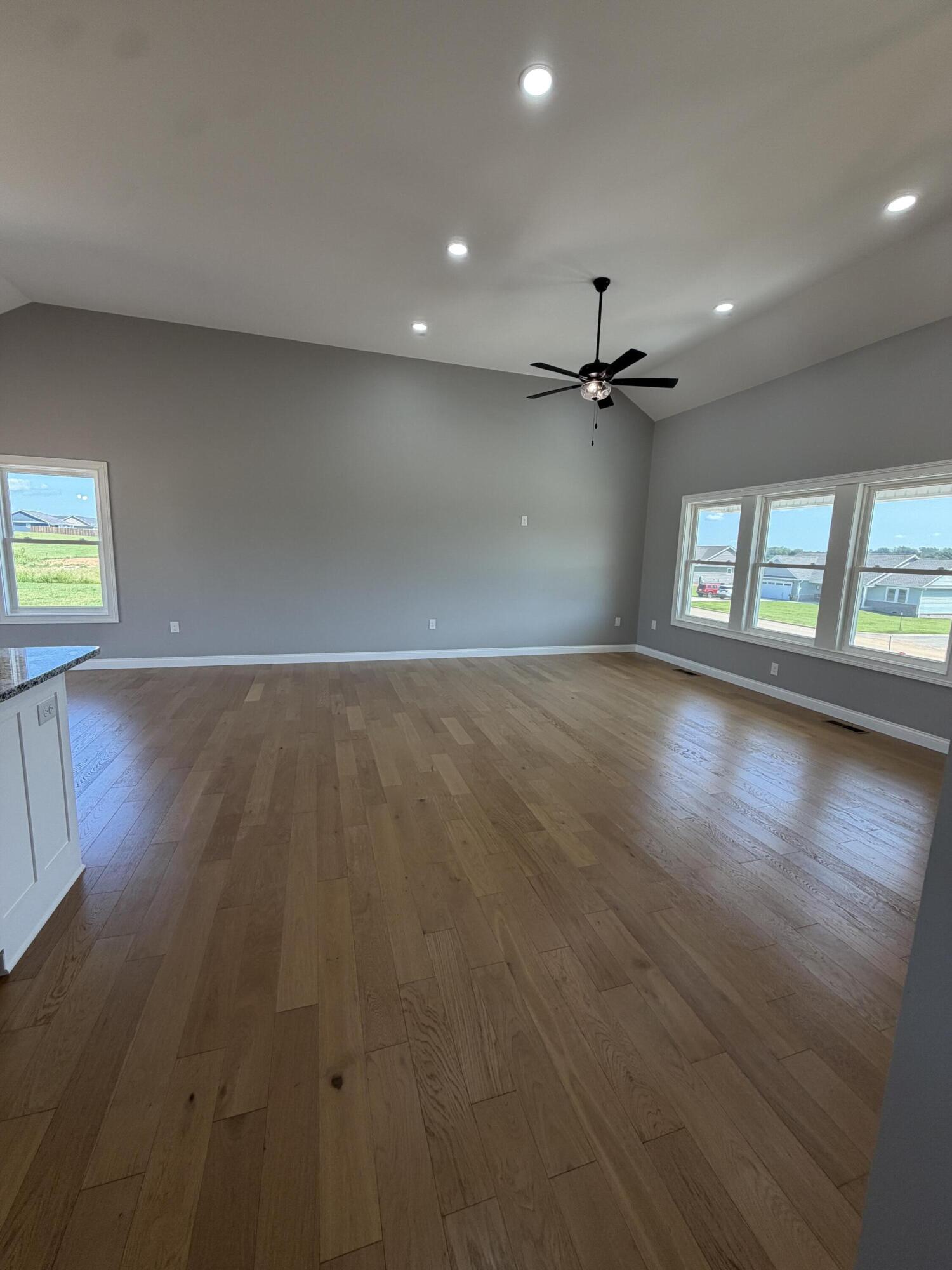 170 Lone Oak Court Property Photo 4