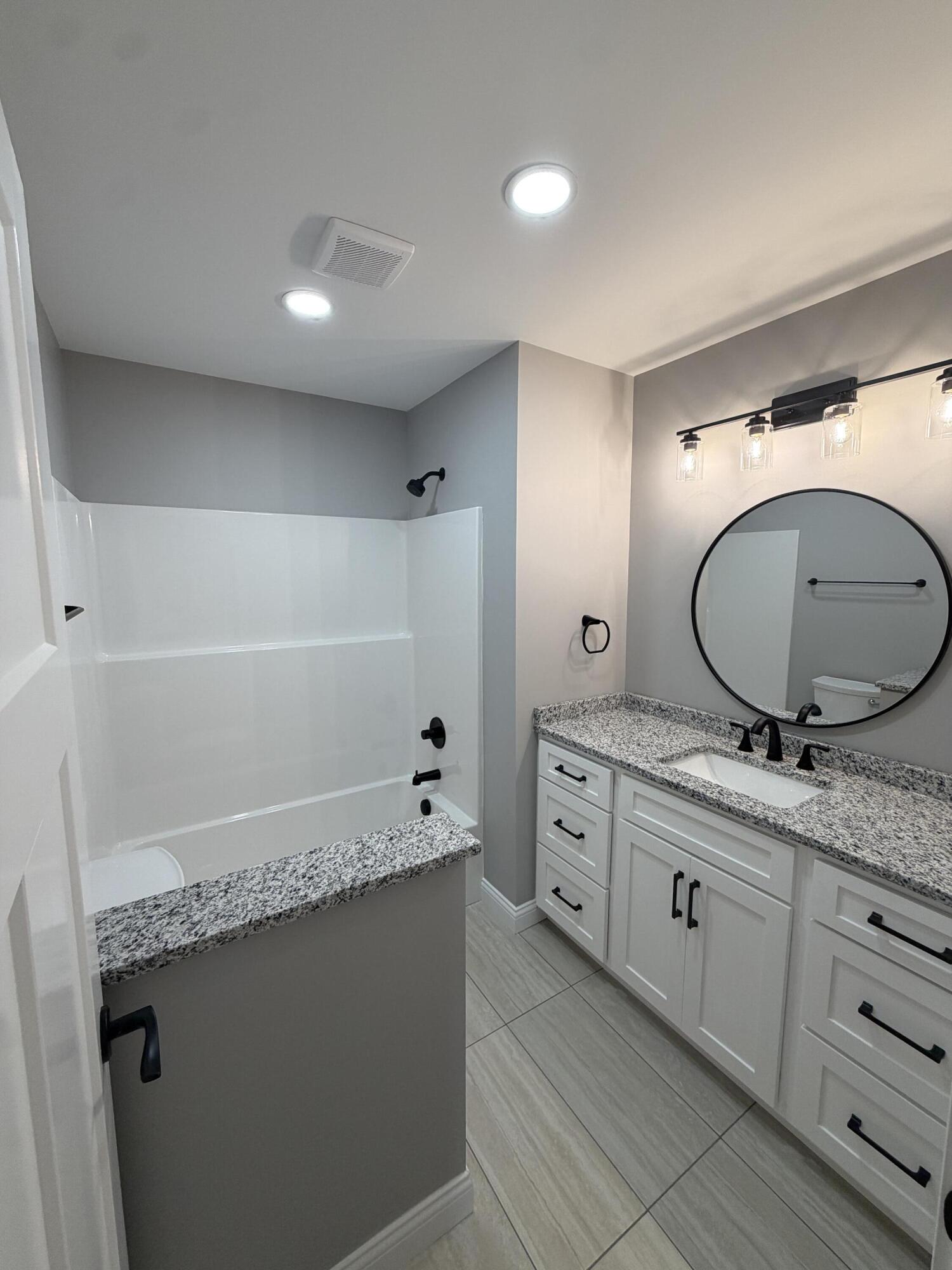 170 Lone Oak Court Property Photo 8