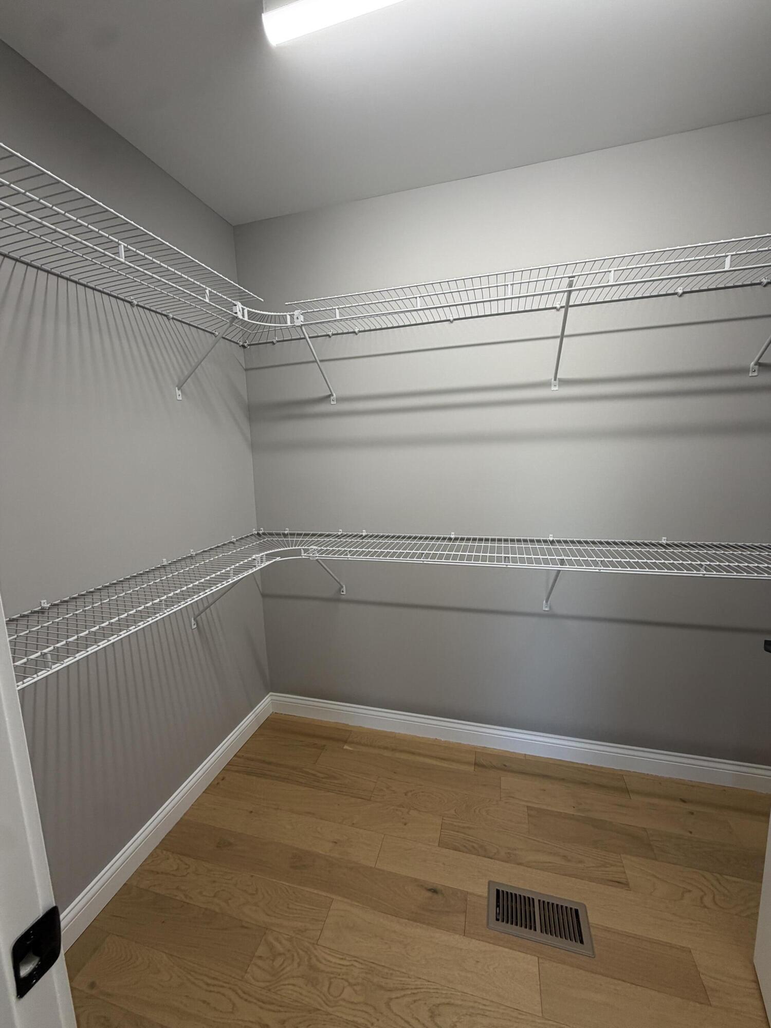 170 Lone Oak Court Property Photo 10