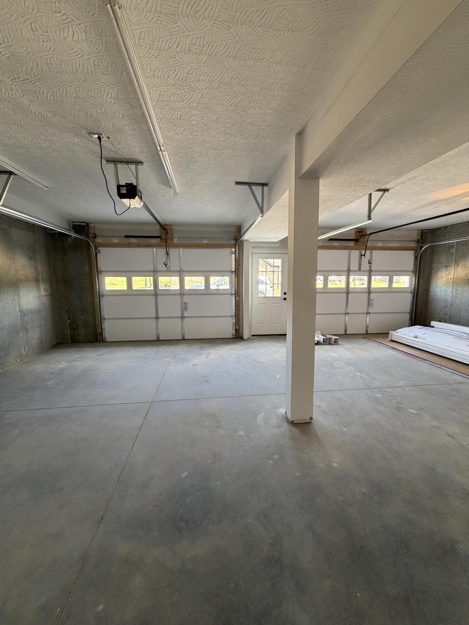 170 Lone Oak Court Property Photo 15