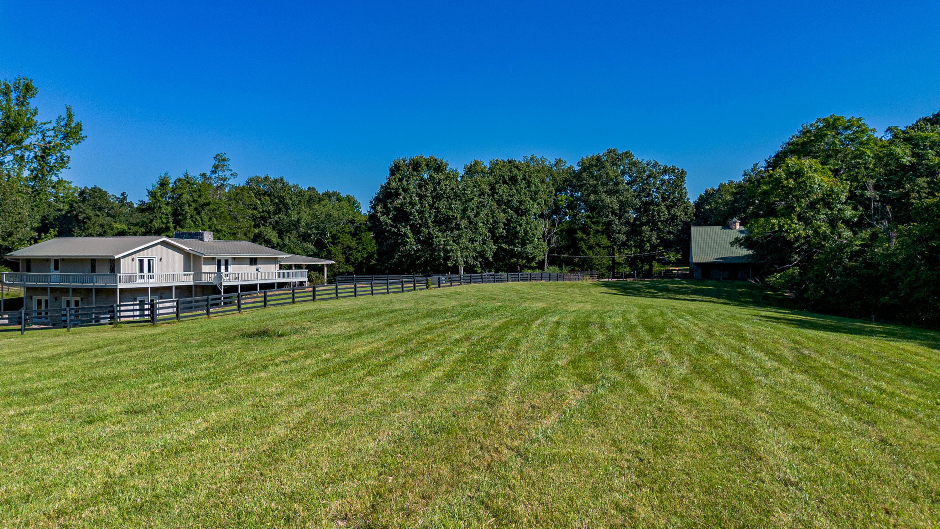 65 Heath Lane Property Photo 4