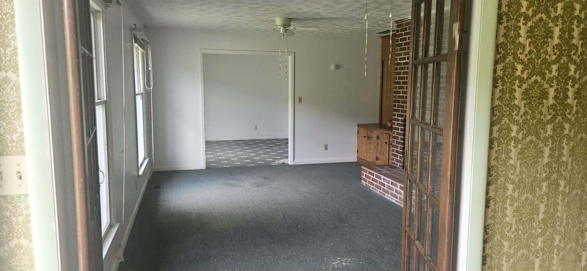 21267 State Highway 190 Property Photo 10