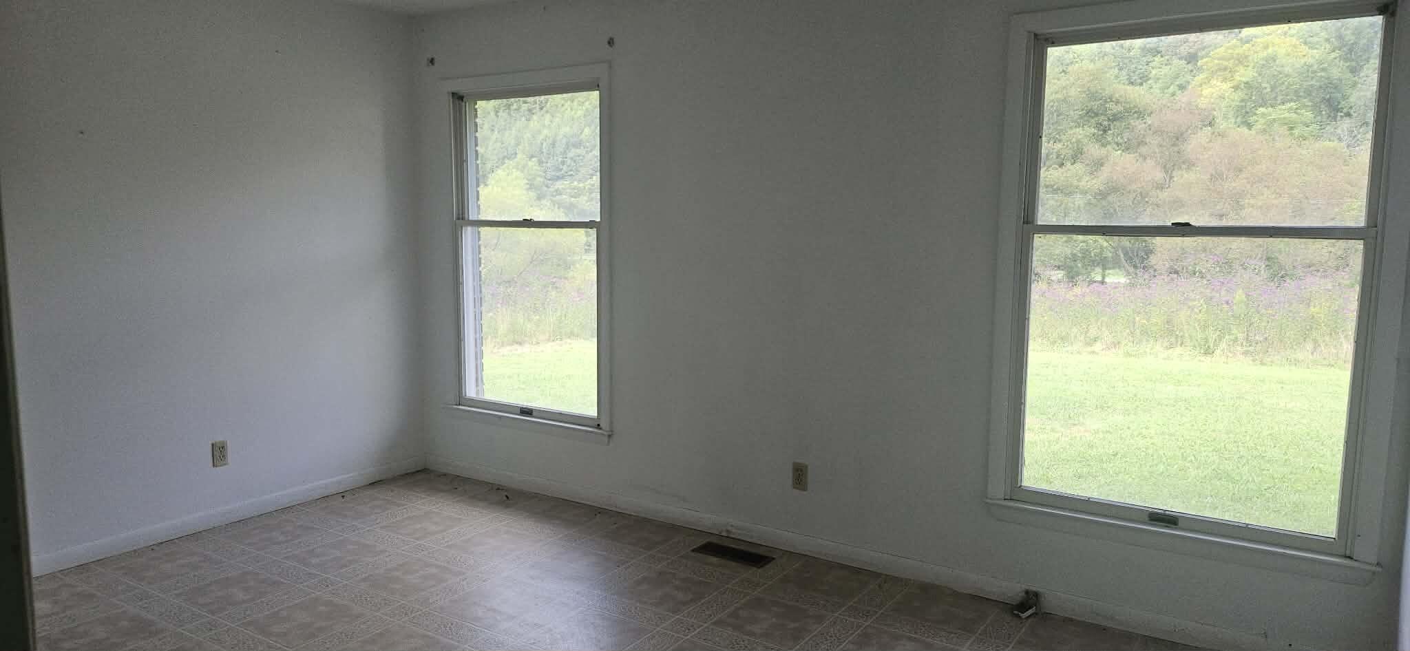 21267 State Highway 190 Property Photo 17