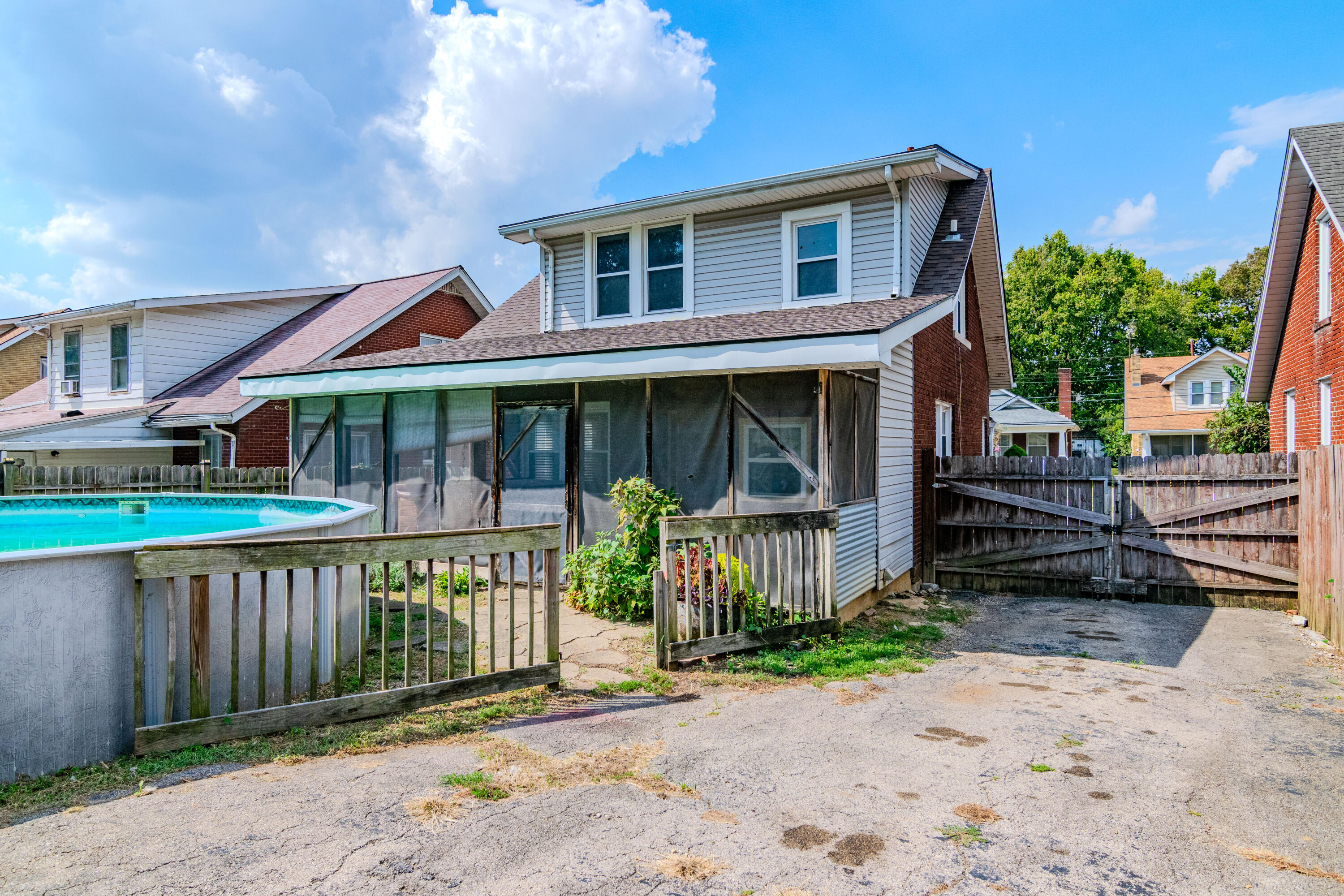 914 Idlewild Court Property Photo 33