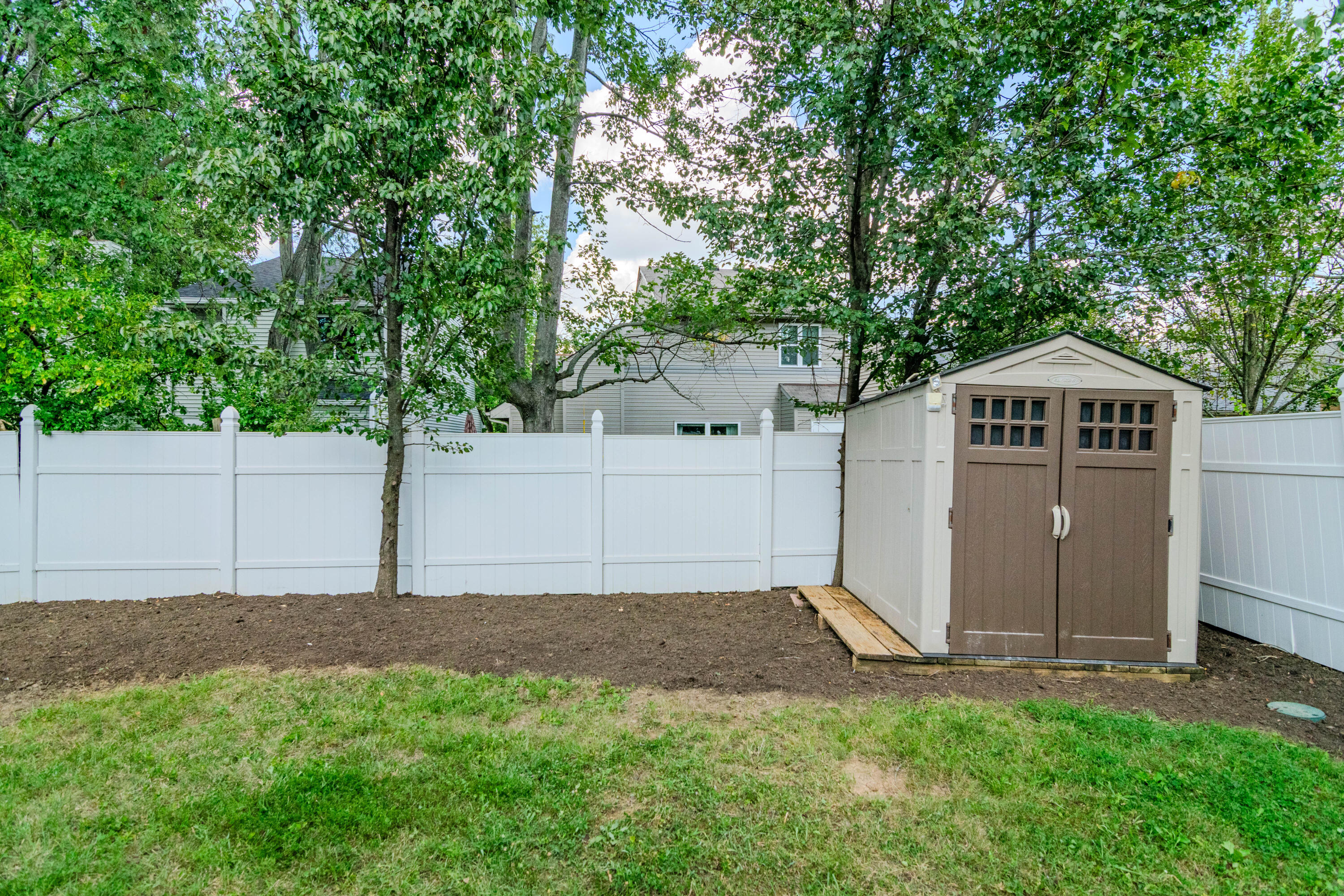 1740 Prairie Circle Property Photo 37