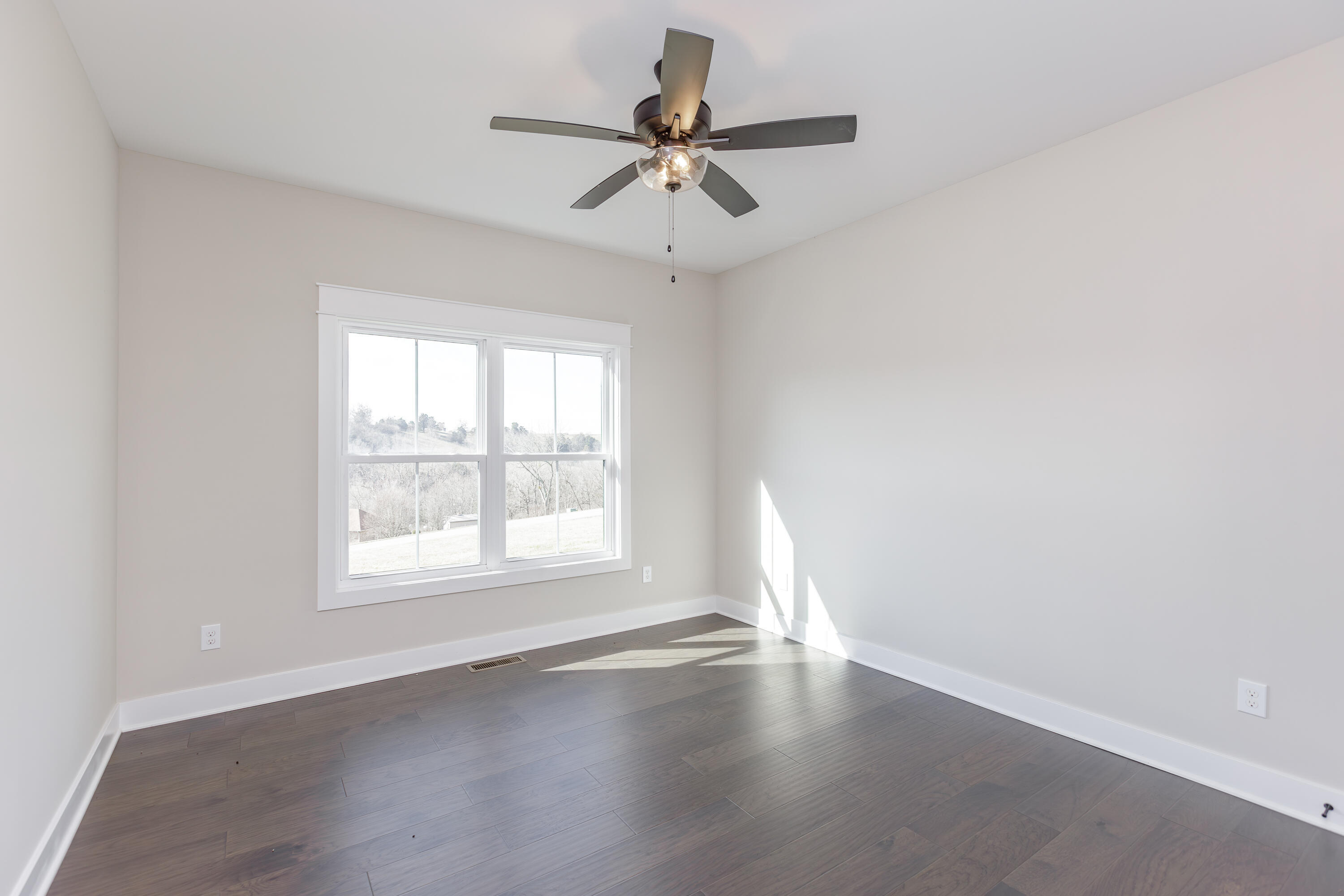 635 Lakeside Drive Property Photo 21