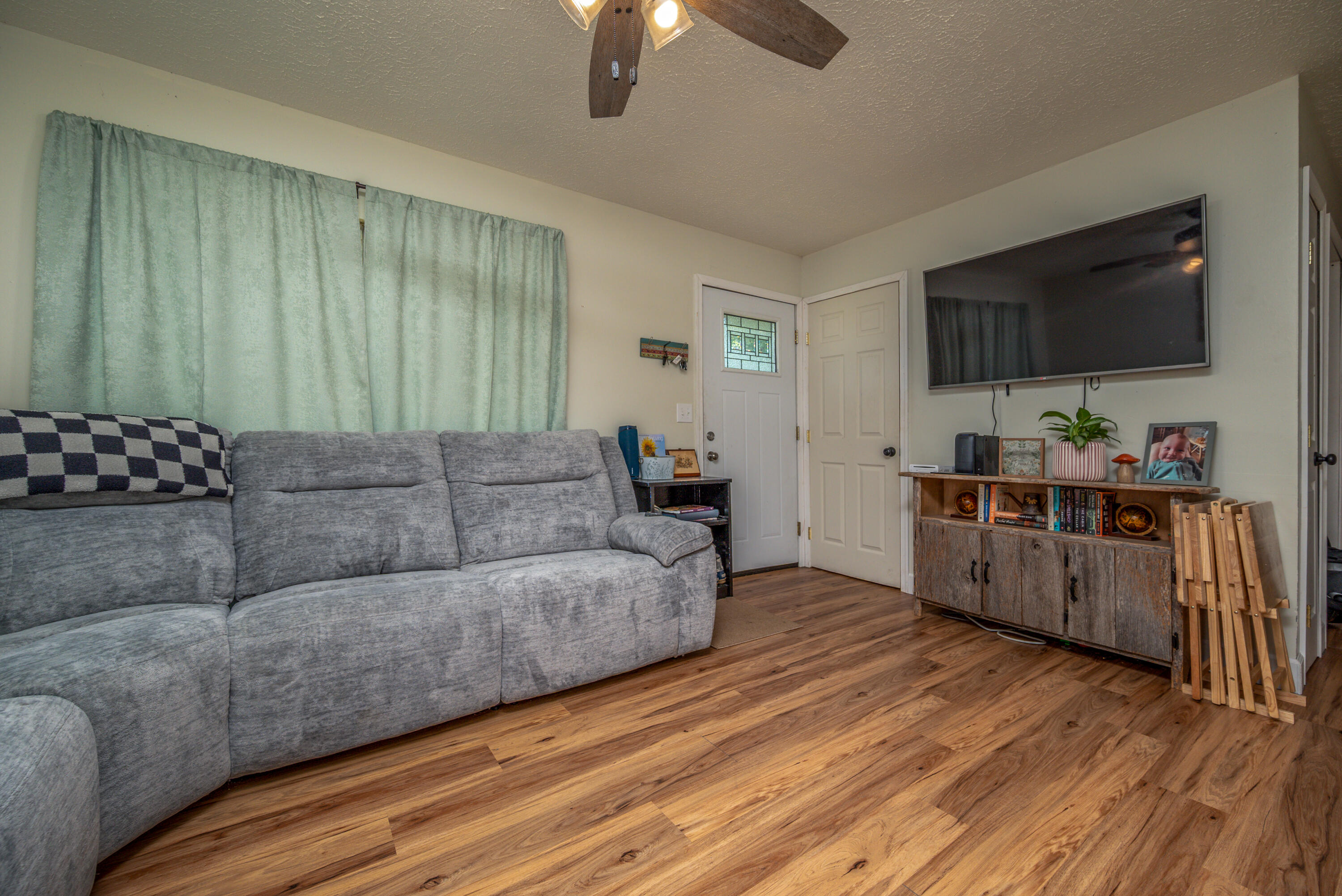 264 Strawberry Drive Property Photo 2