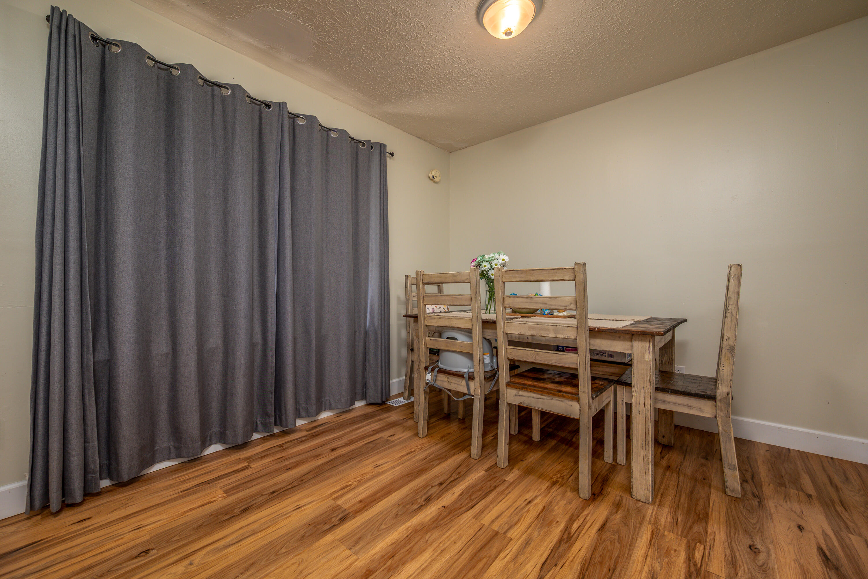 264 Strawberry Drive Property Photo 6