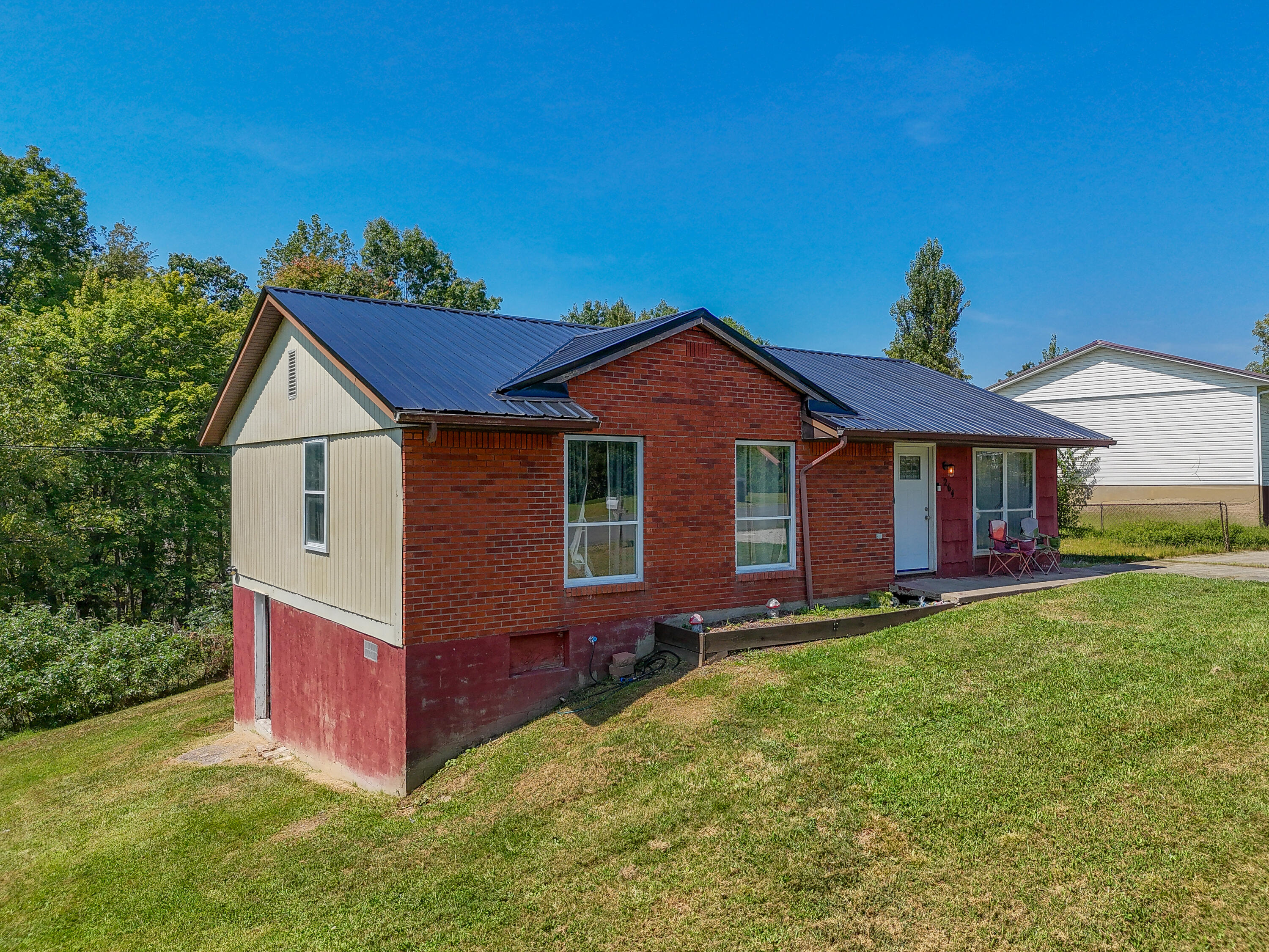264 Strawberry Drive Property Photo 14
