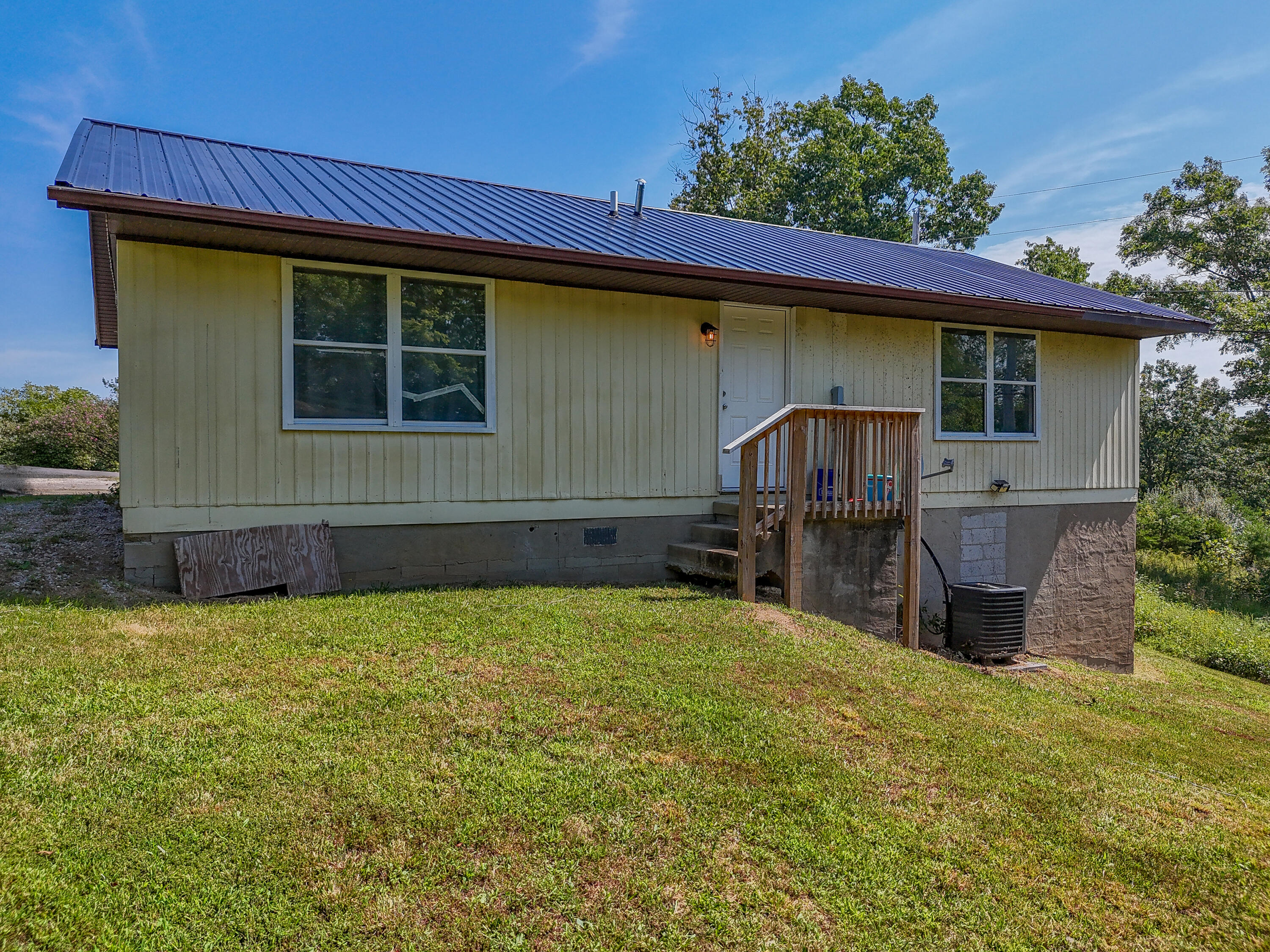 264 Strawberry Drive Property Photo 17
