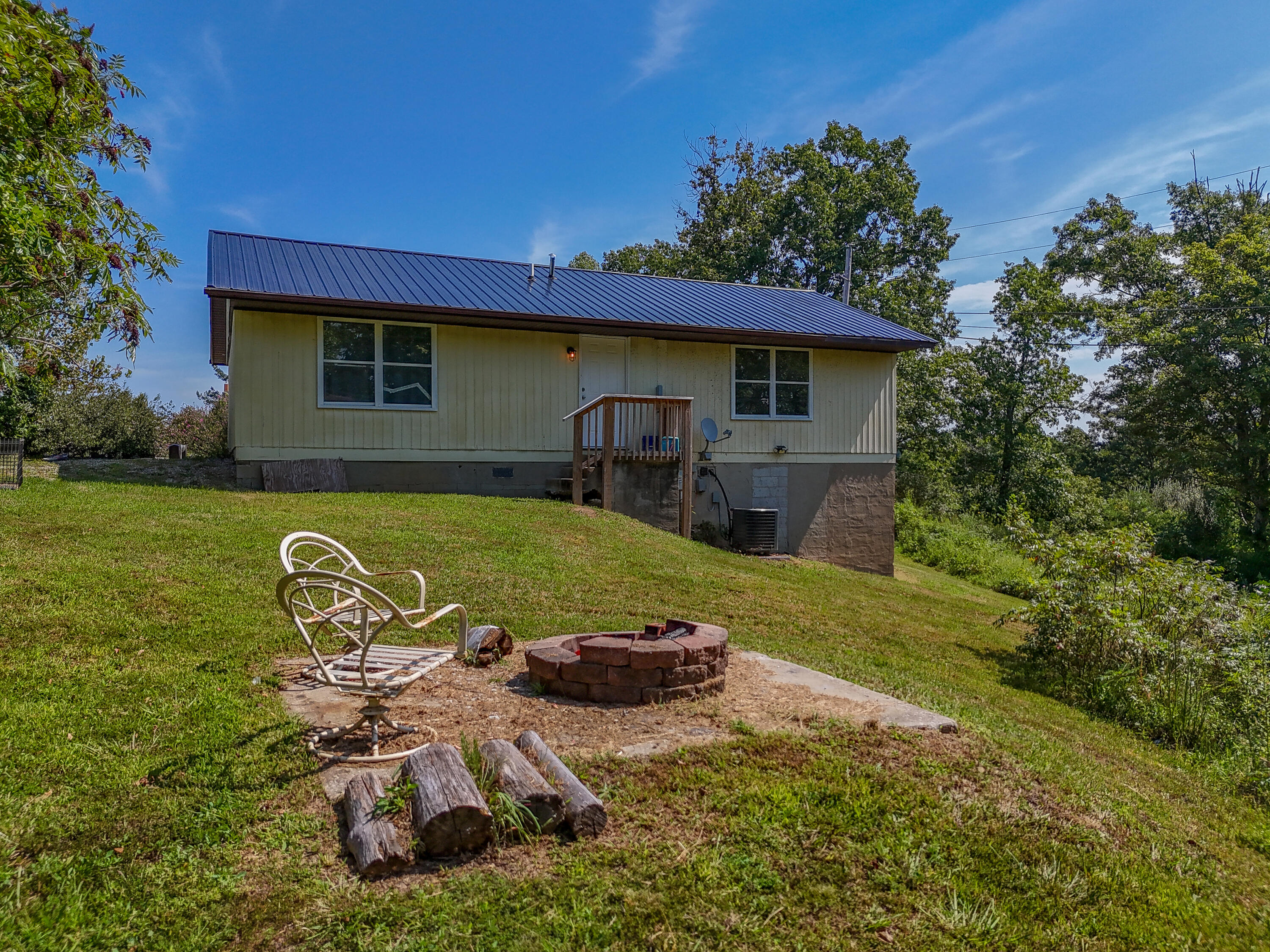 264 Strawberry Drive Property Photo 18