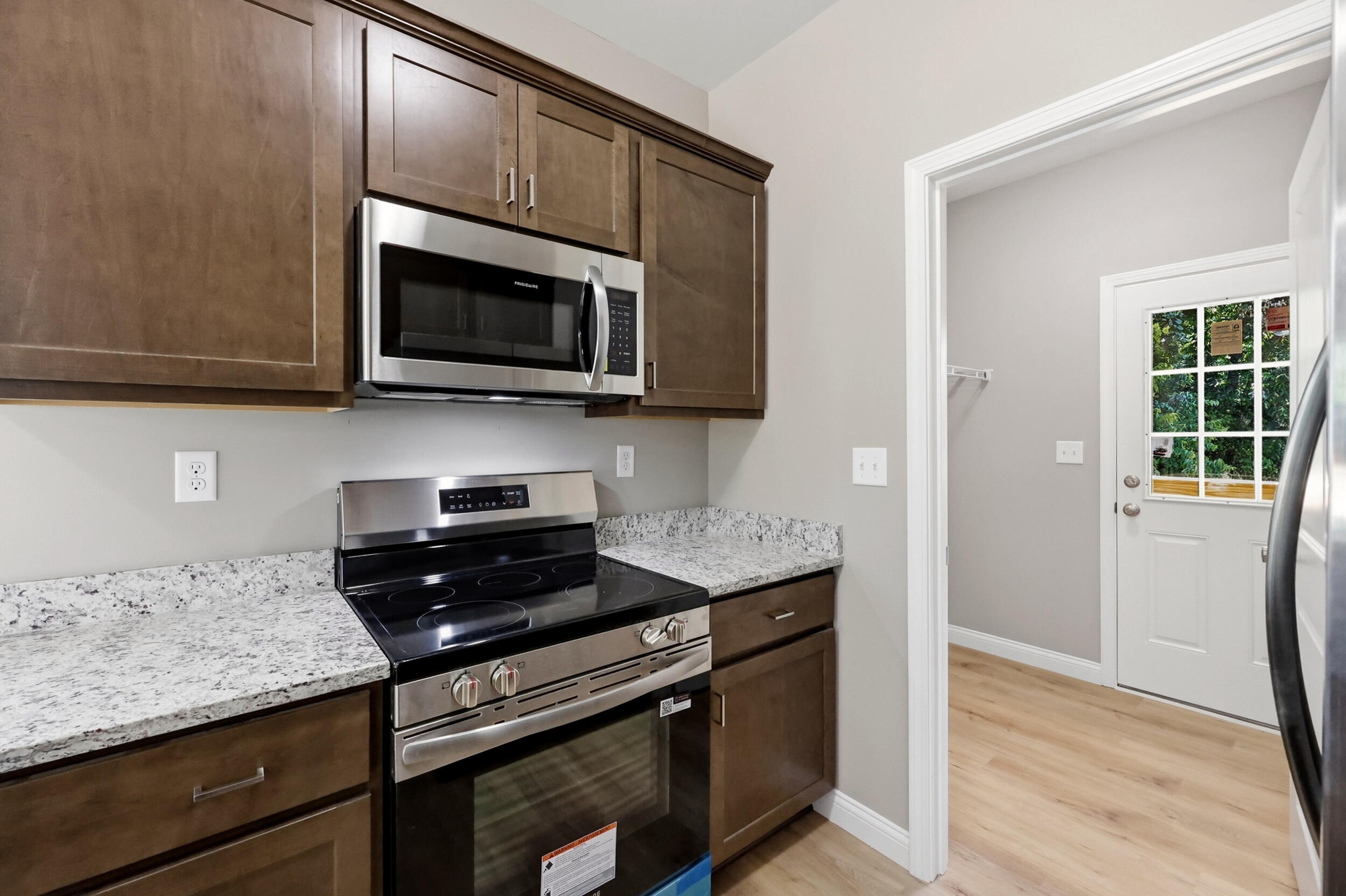 422 Main Avenue Property Photo 5