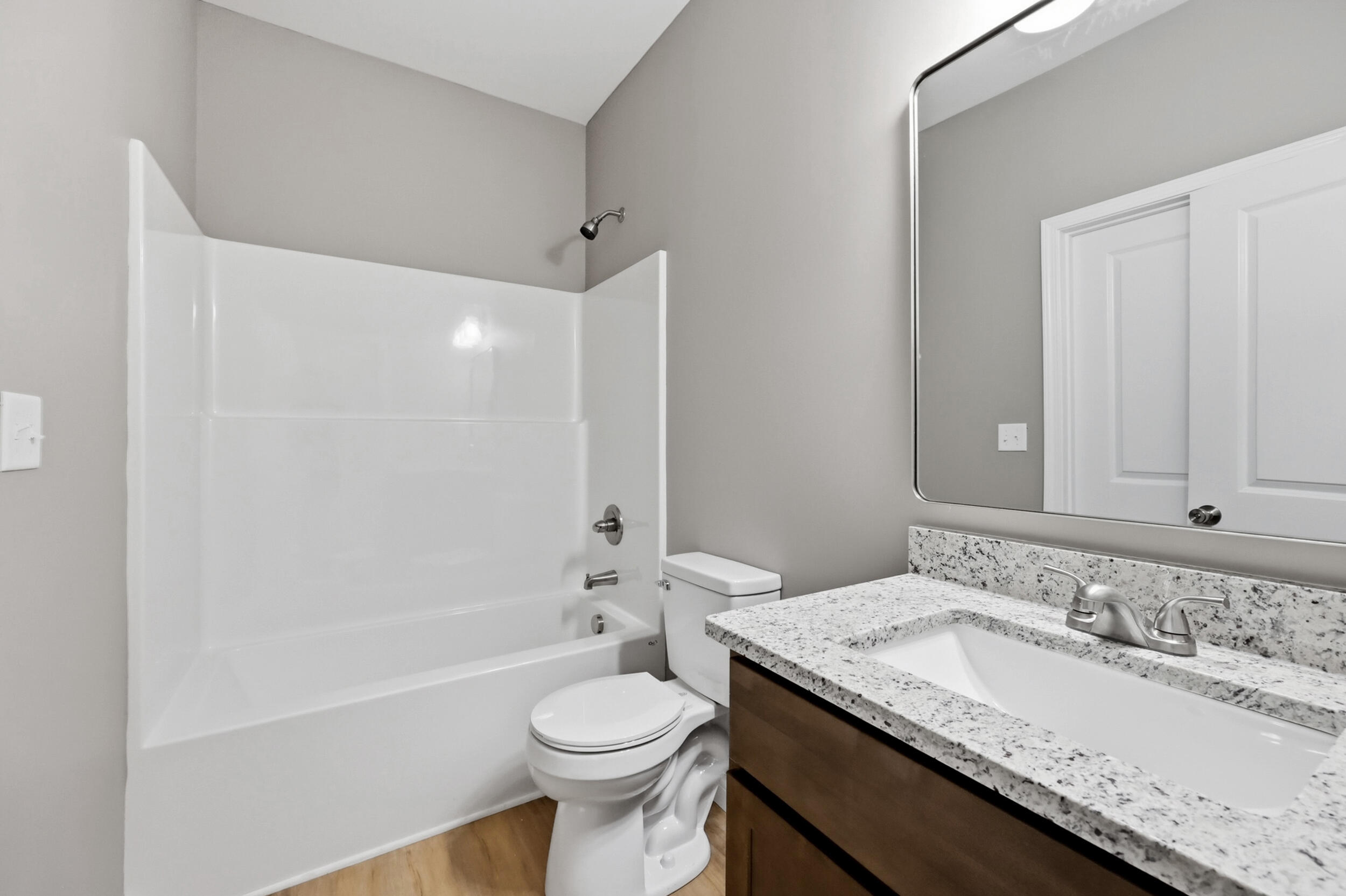 422 Main Avenue Property Photo 13